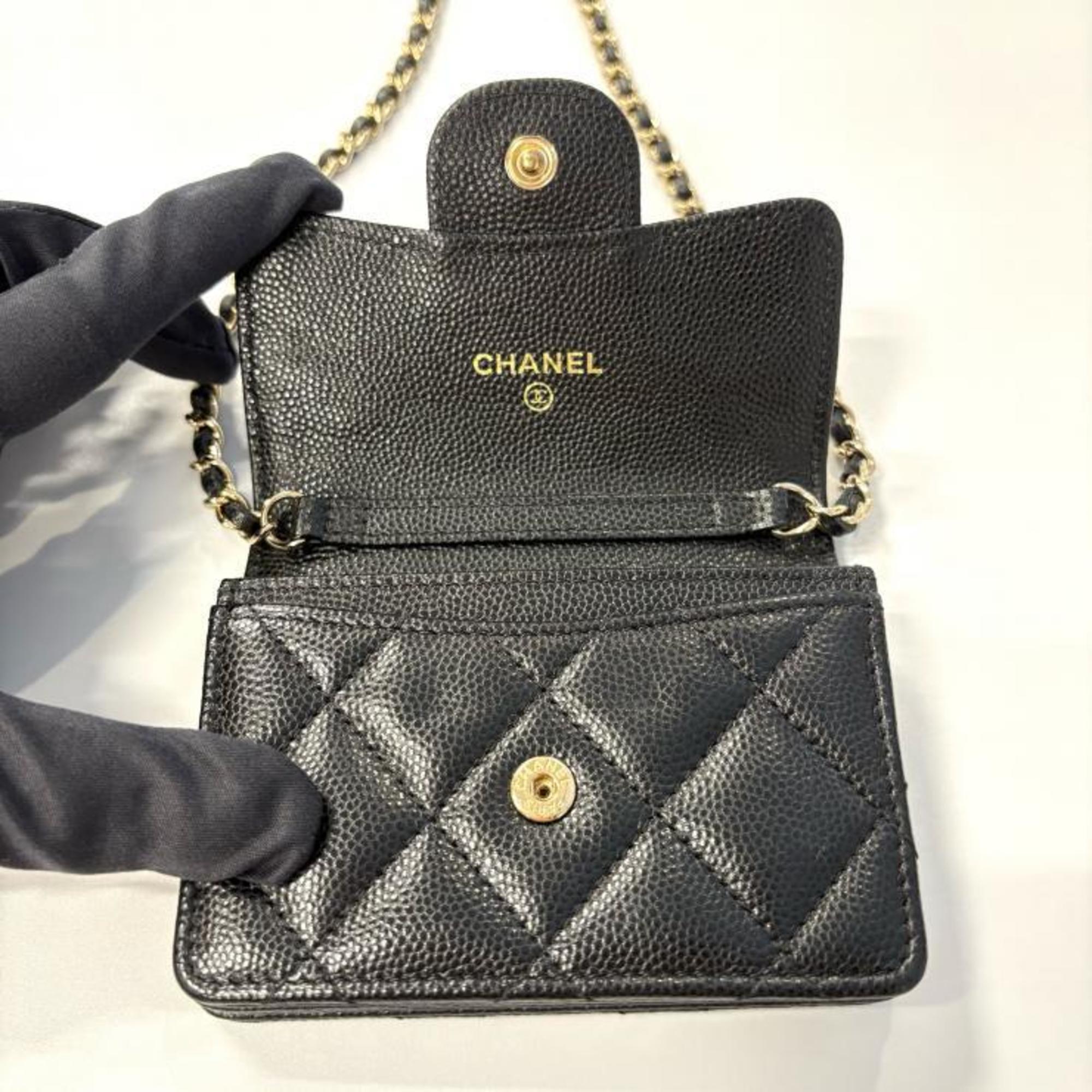 Chanel Black Grained Calfskin Pochette (Pre-Owned)