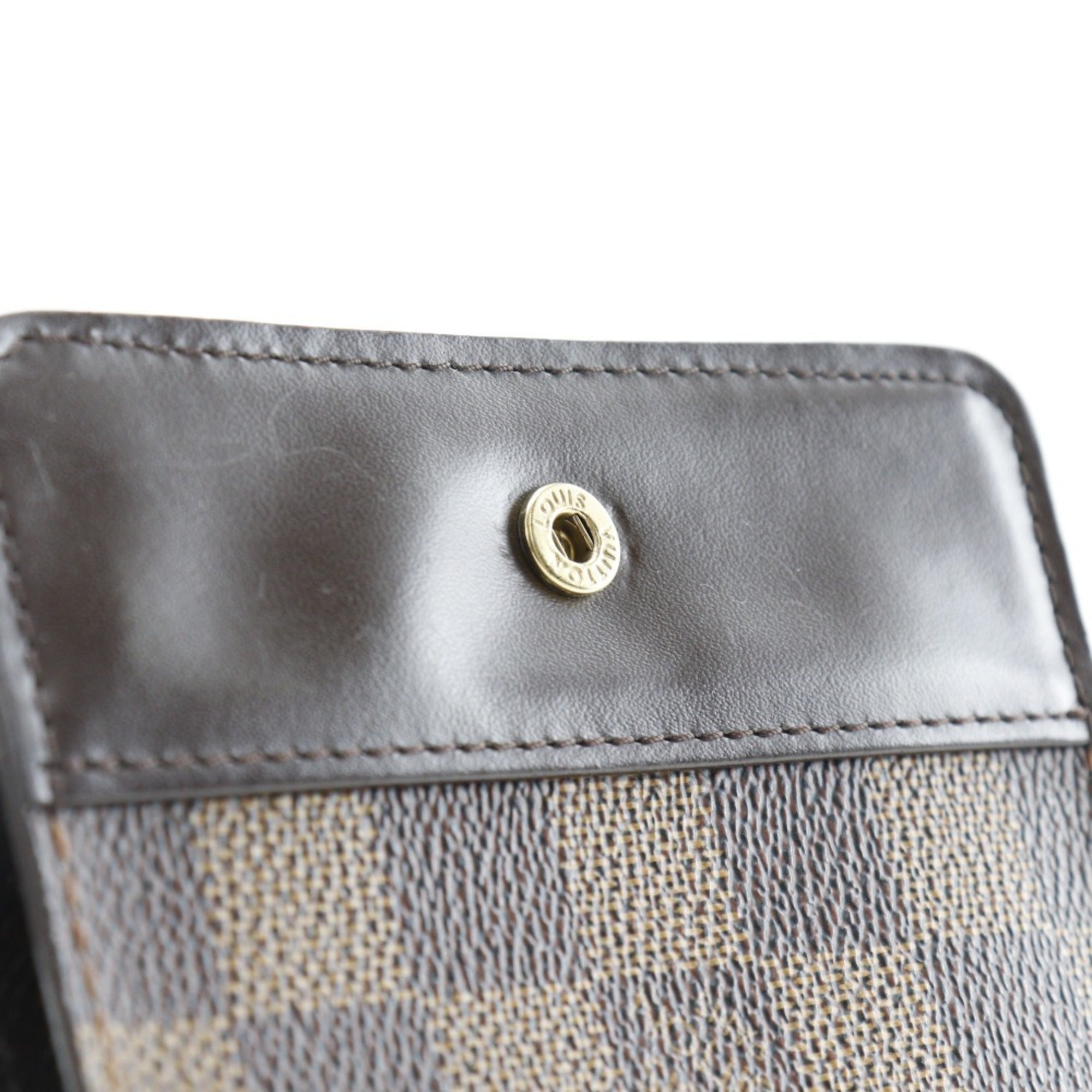 Louis Vuitton Brown Damier Canvas Wallet (Bi-Fold) (Pre-Owned)