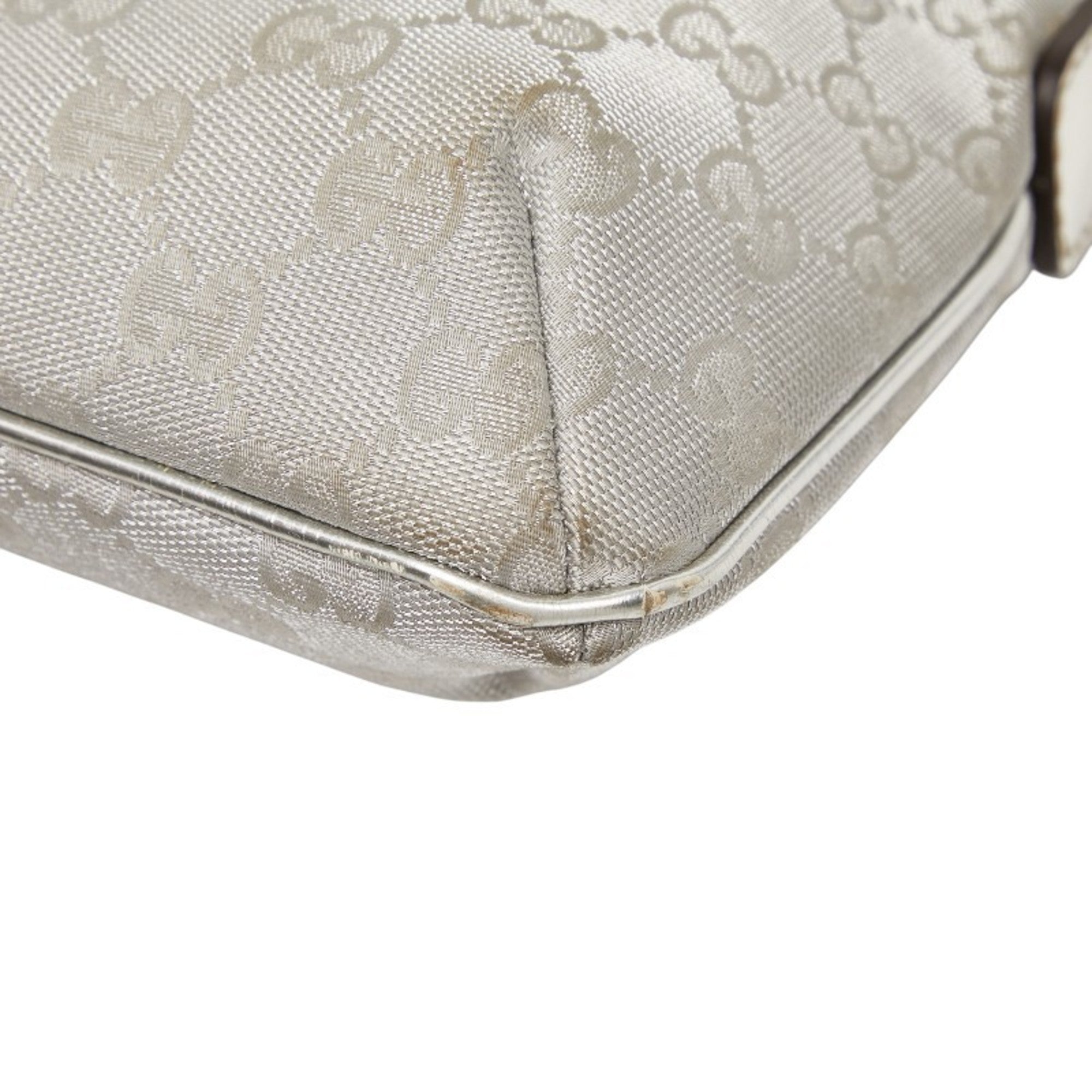 Gucci Gg Canvas Silver Gg Canvas Shoulder Bag (Pre-Owned)