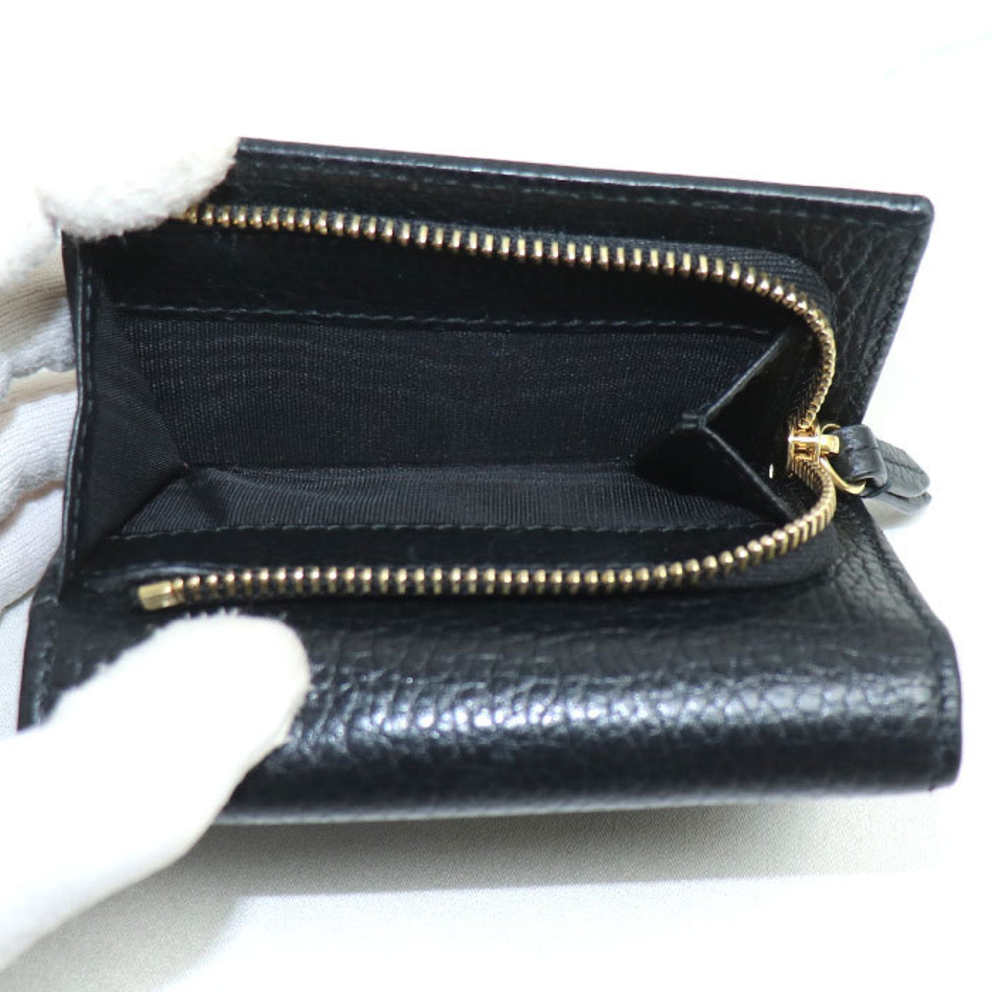 Gucci Black Leather Wallet (Tri-Fold) (Pre-Owned)