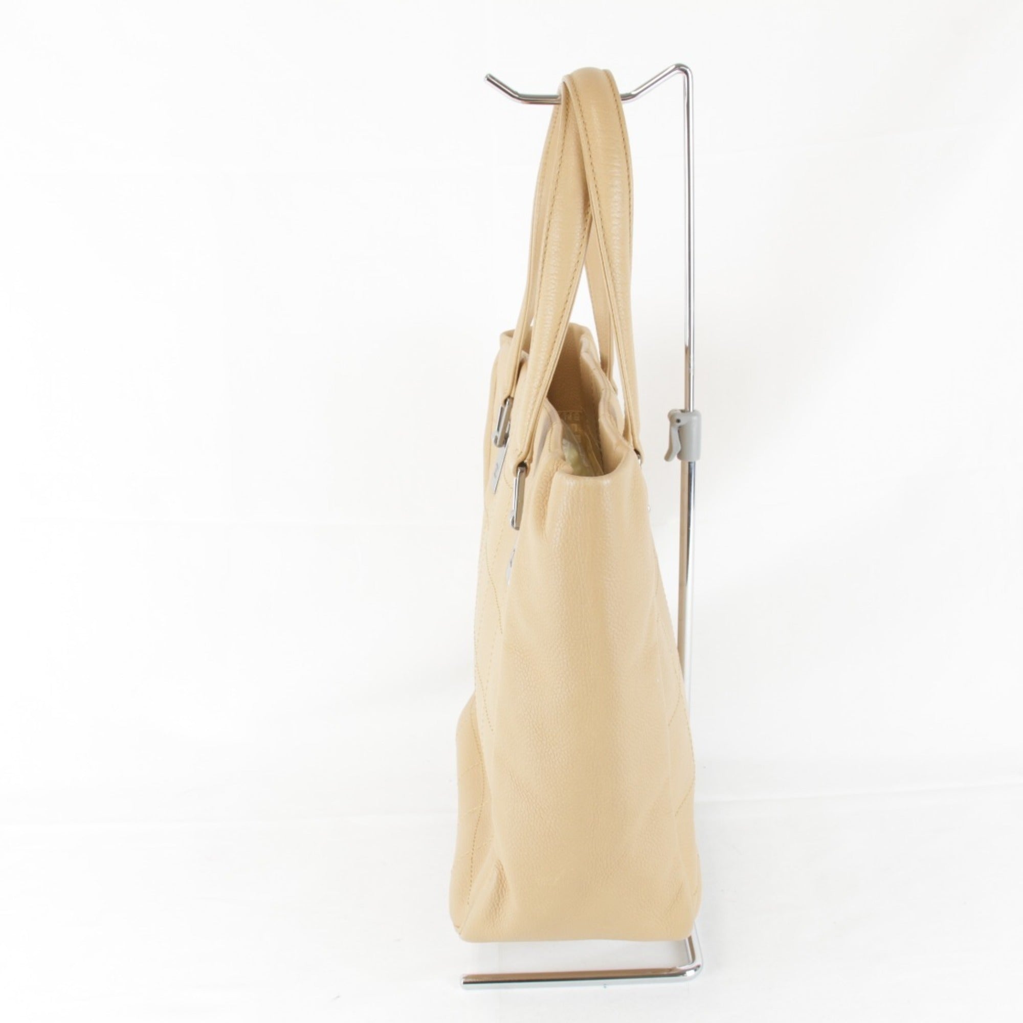 Chanel Beige Leather Tote Bag (Pre-Owned)