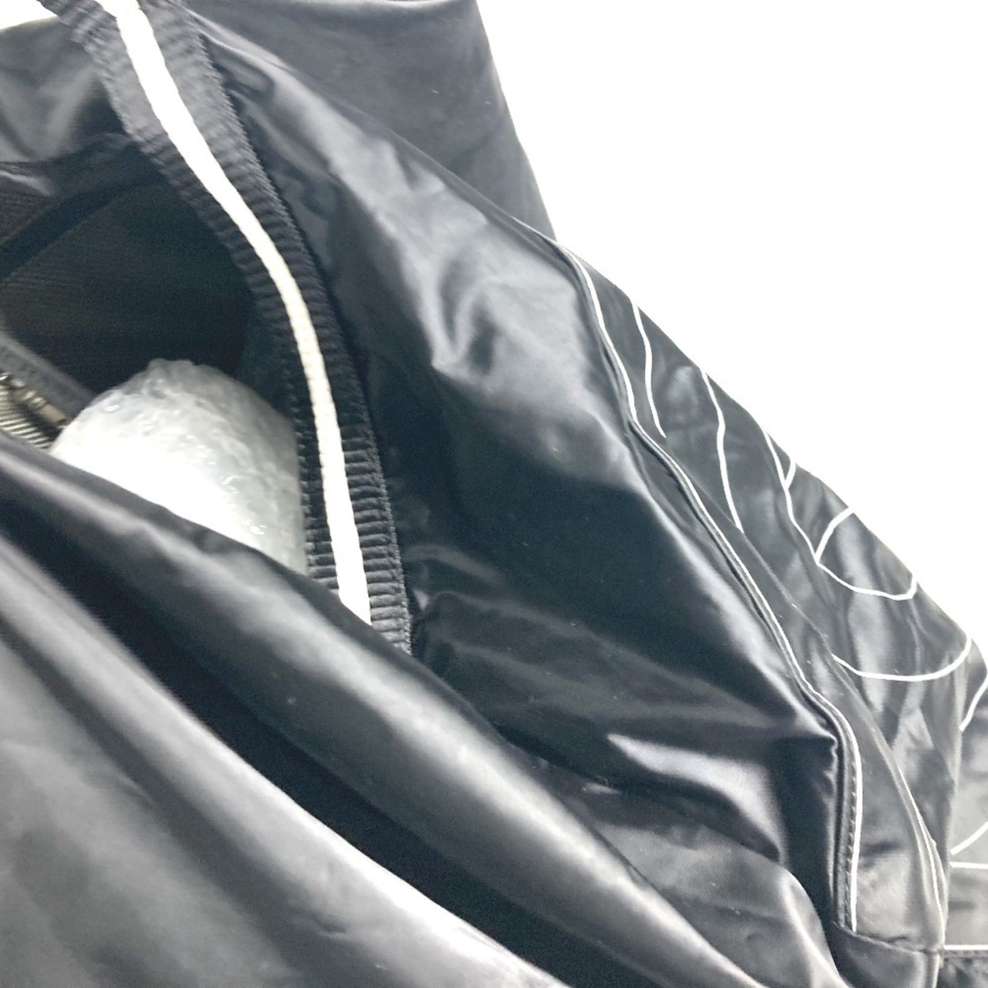 Chanel Black White Nylon Shoulder Bag (Pre-Owned)