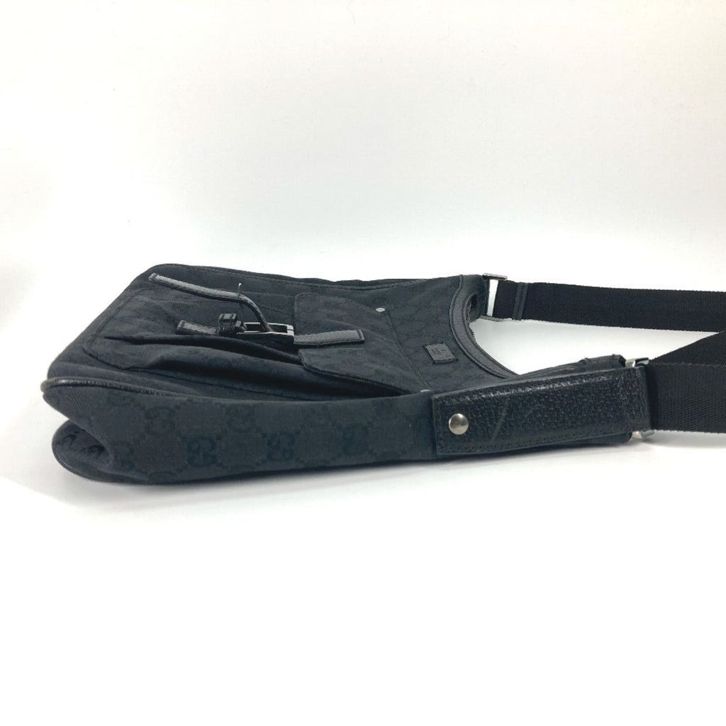 Gucci Black Gg Canvas Shoulder Bag (Pre-Owned)