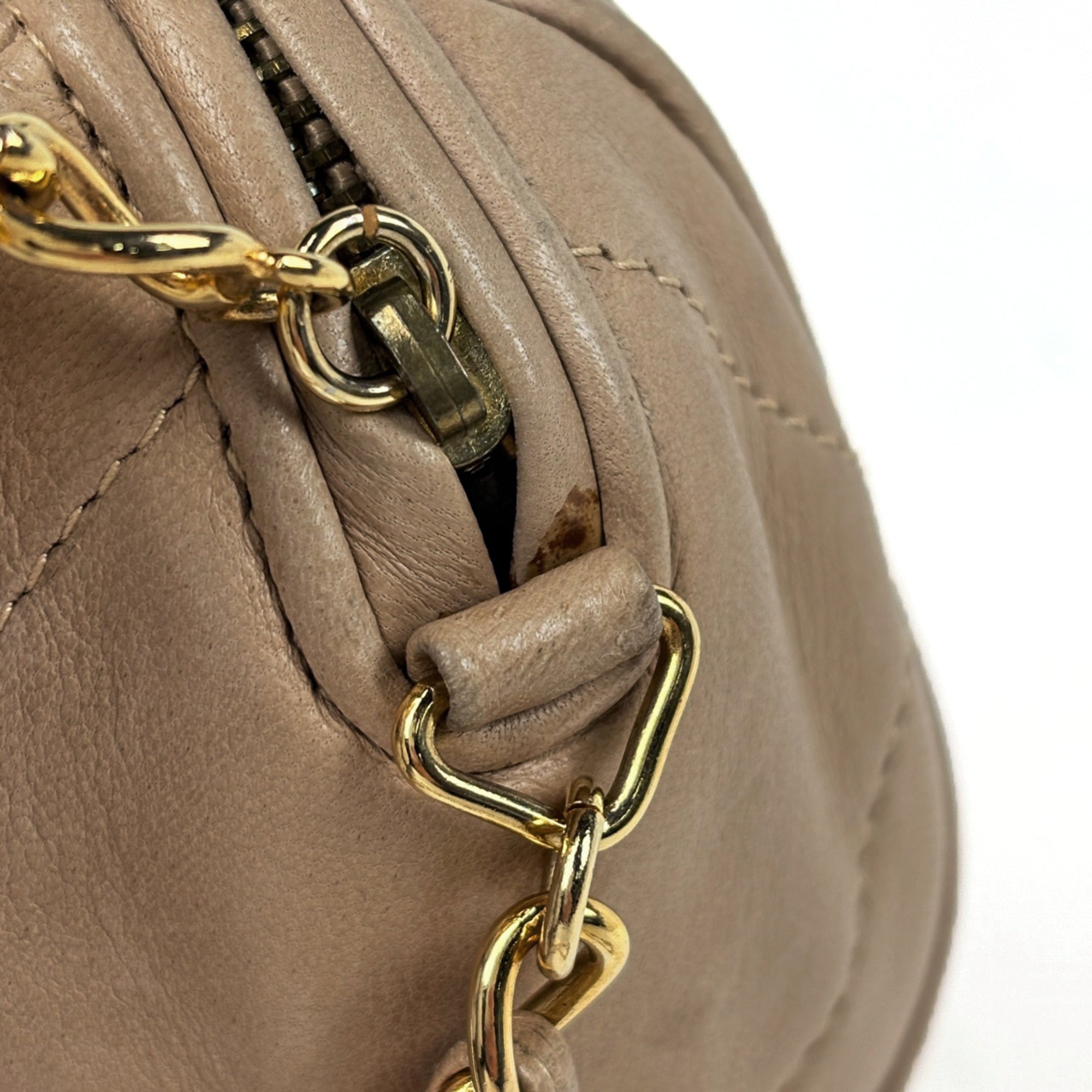 Chanel Matelasse Beige Leather Shoulder Bag (Pre-Owned)