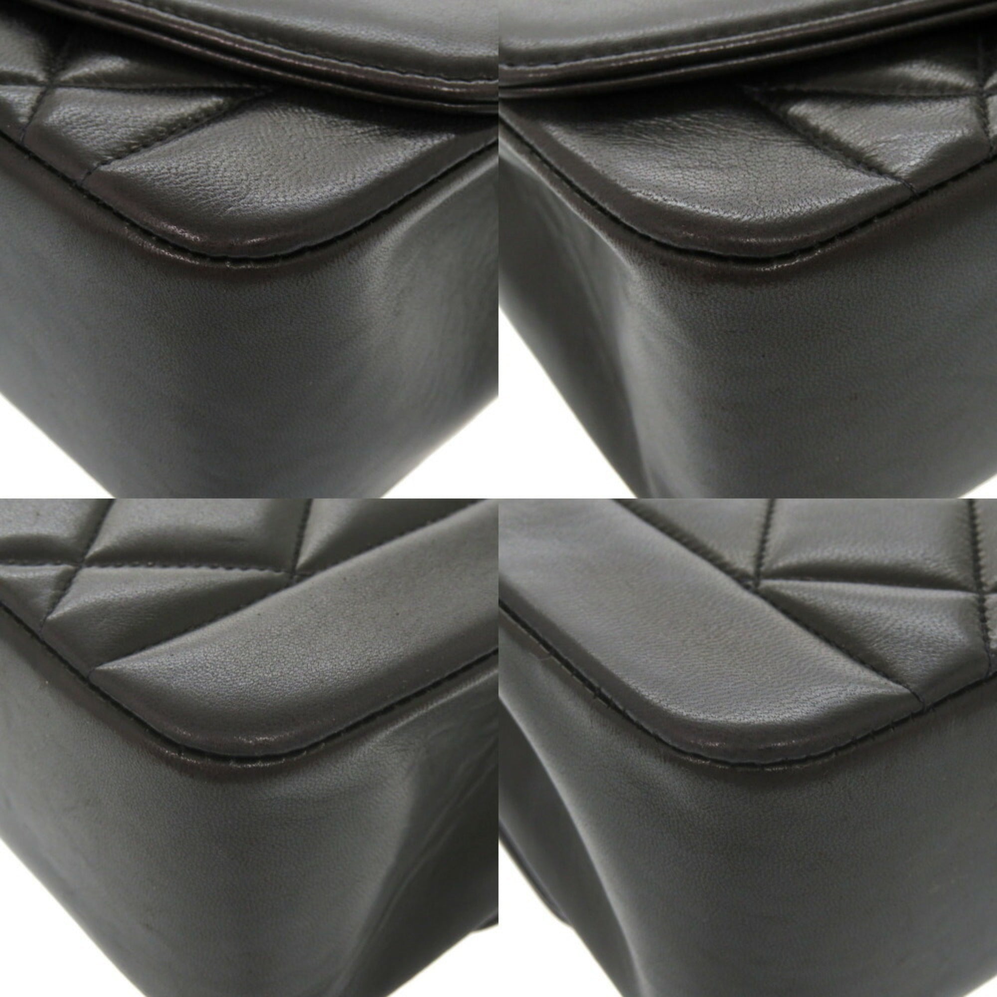 Chanel Black Leather Shoulder Bag (Pre-Owned)