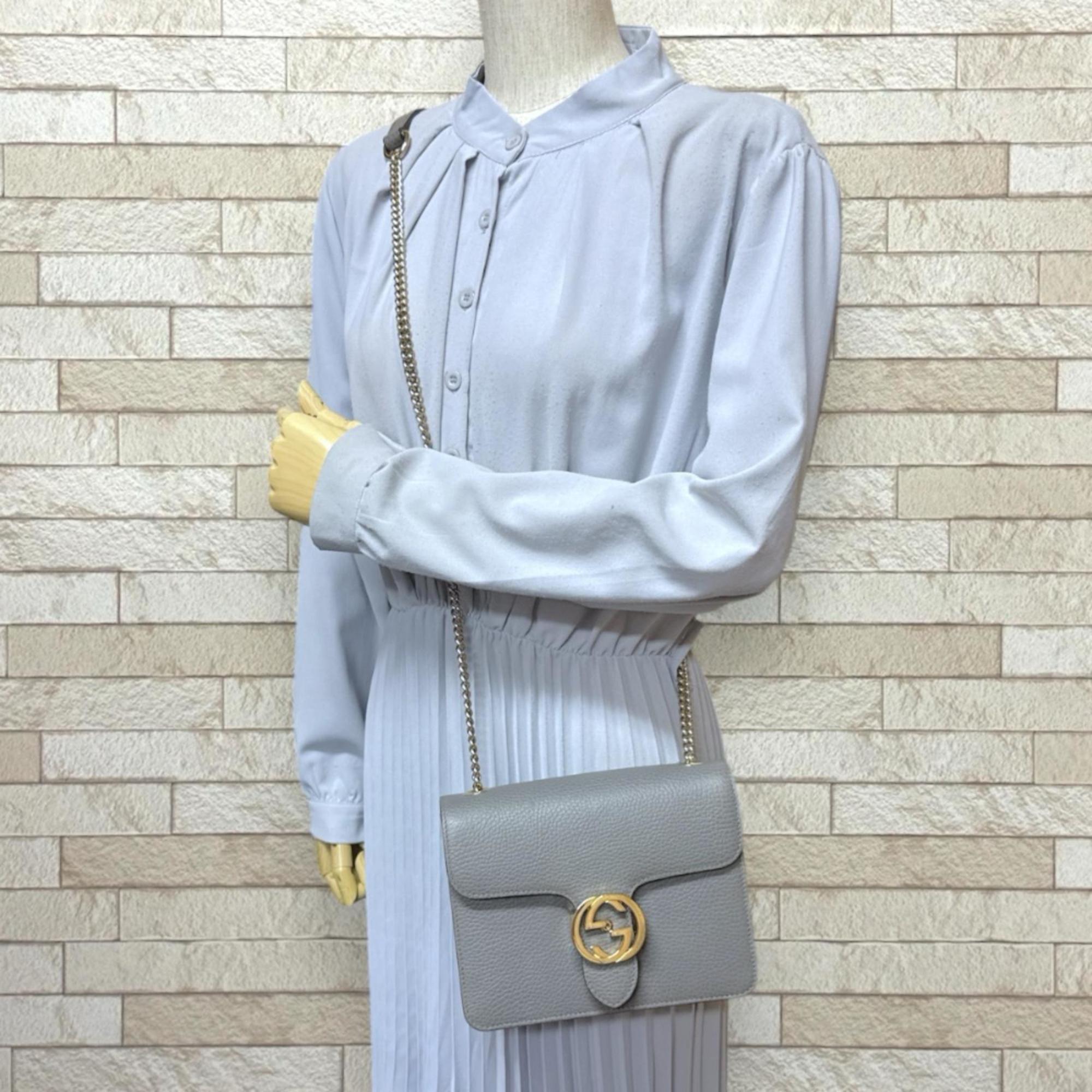 Gucci Gray Leather Shoulder Bag (Pre-Owned)