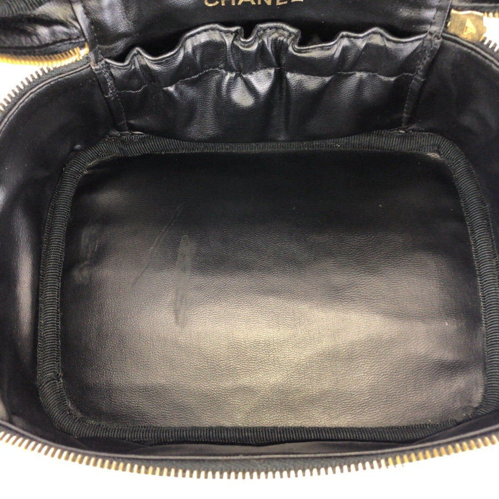 Chanel Black Leather Pouch Vanity Bag (Pre-Owned)