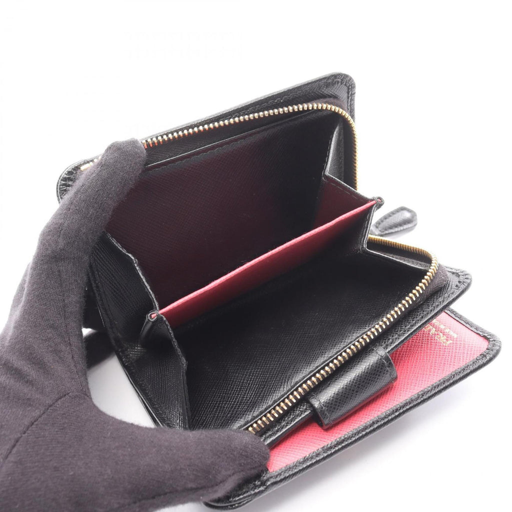 Prada Black Saffiano Wallet (Bi-Fold) (Pre-Owned)