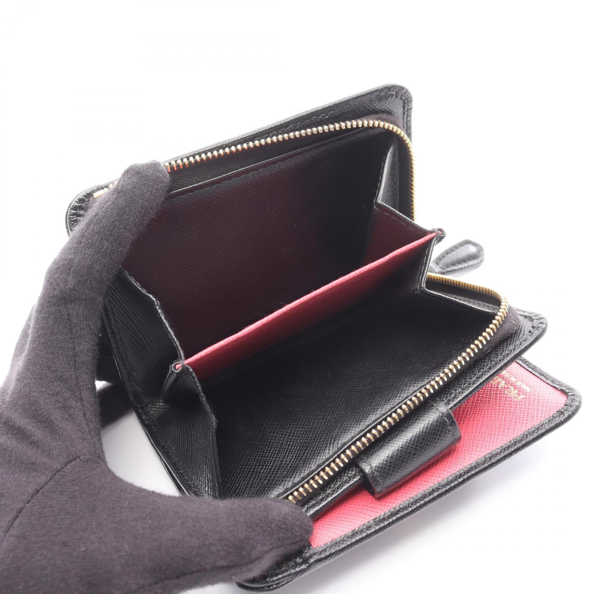 Prada Black Saffiano Wallet (Bi-Fold) (Pre-Owned)