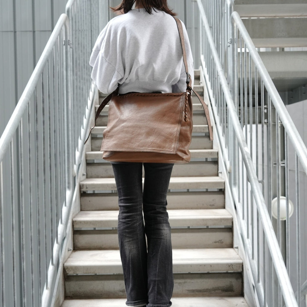 Bottega Veneta Brown Leather Shoulder Bag (Pre-Owned)