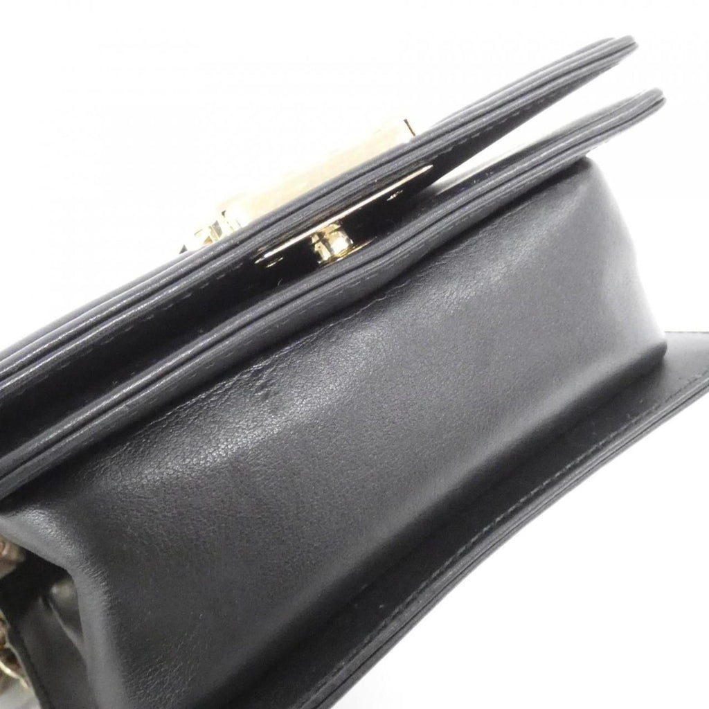 Chanel Black Leather Shoulder Bag (Pre-Owned)