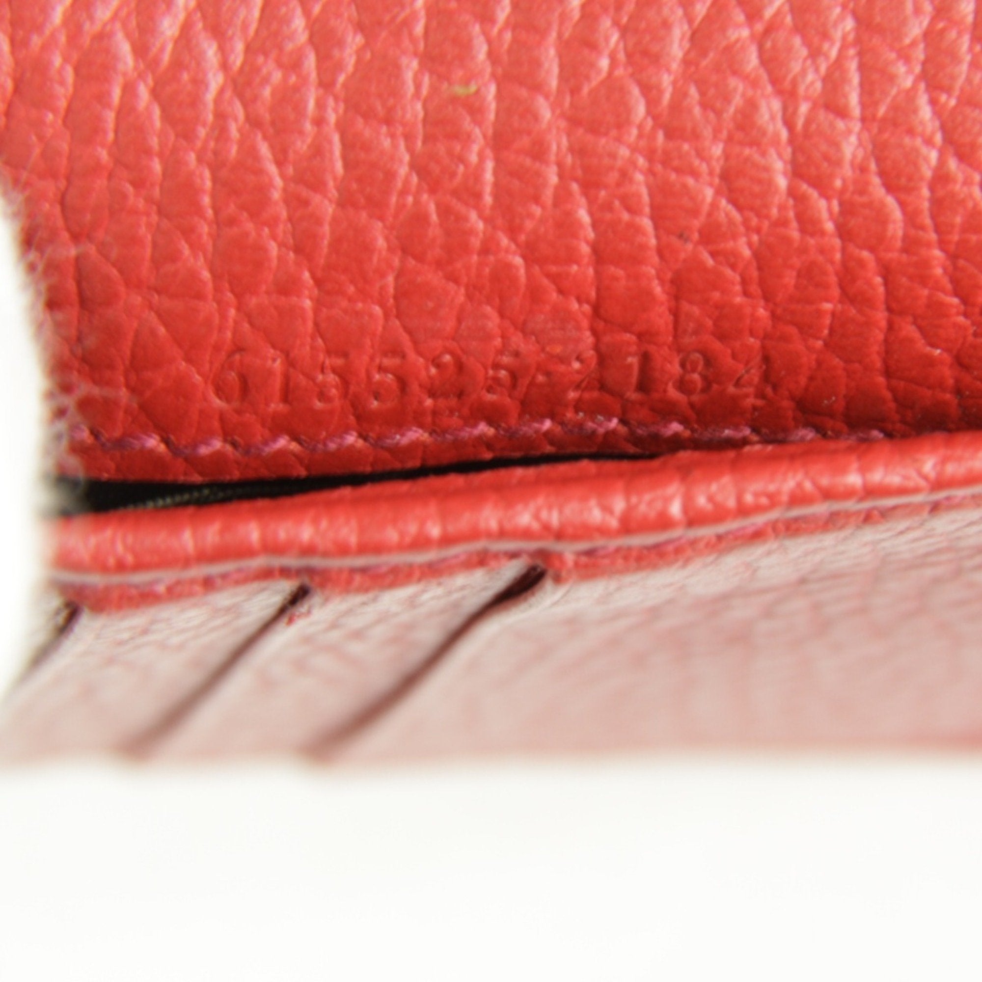 Gucci Red Color Leather Wallet (Bi-Fold) (Pre-Owned)