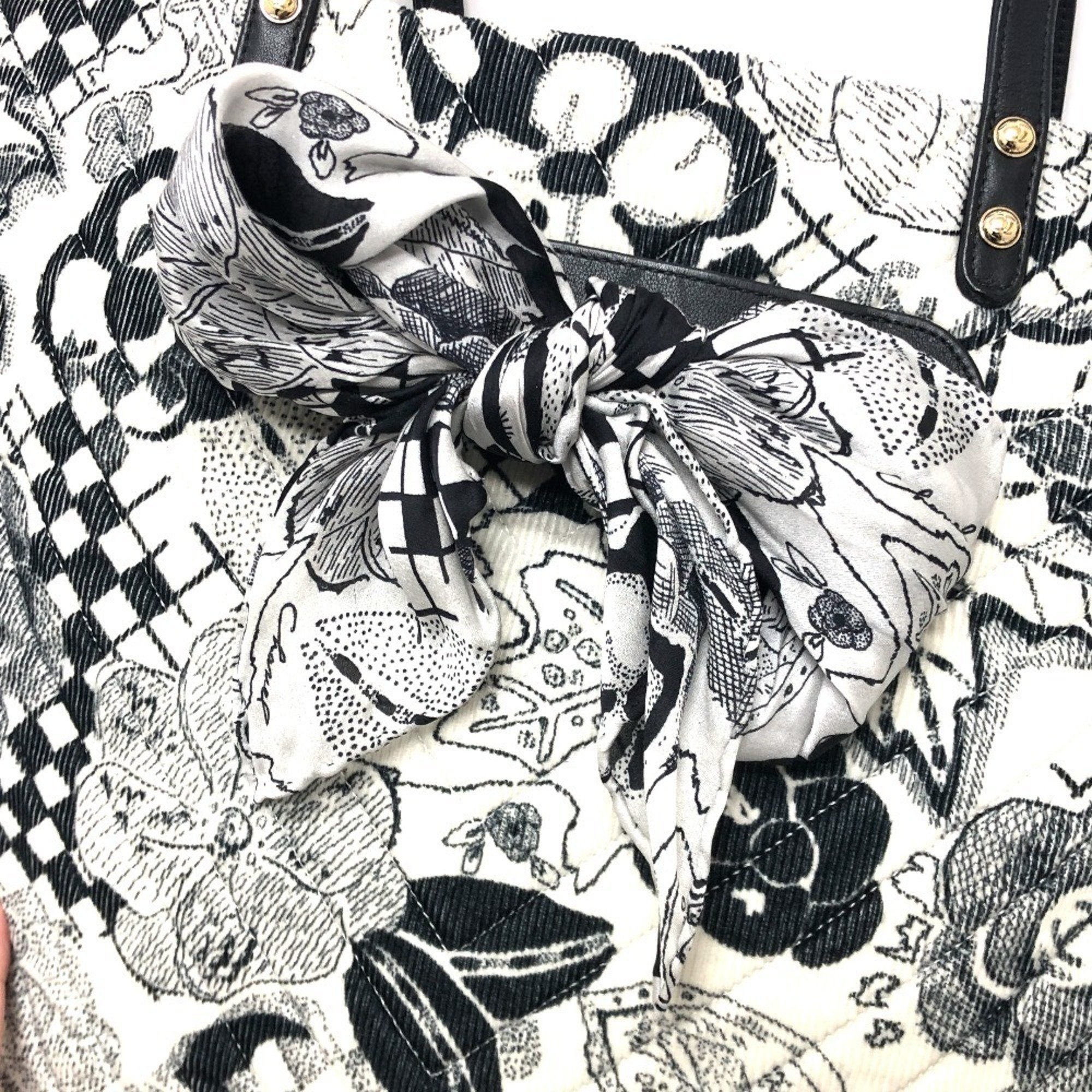 Chanel Black White Canvas Handbag Tote Bag (Pre-Owned)