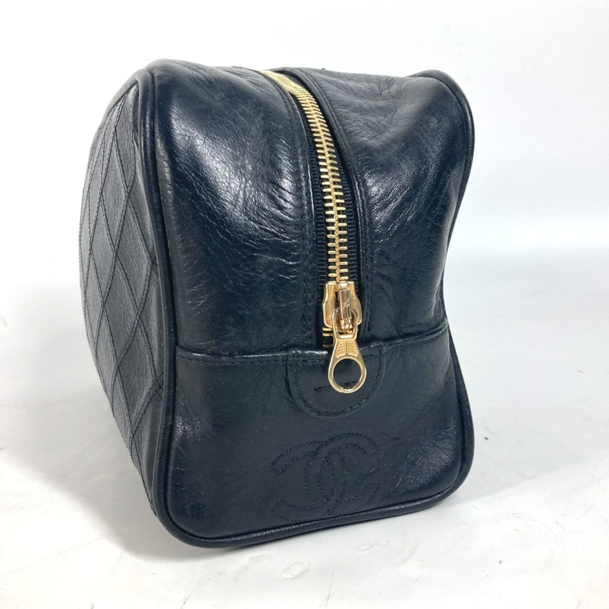 Chanel Black Leather Pouch (Pre-Owned)
