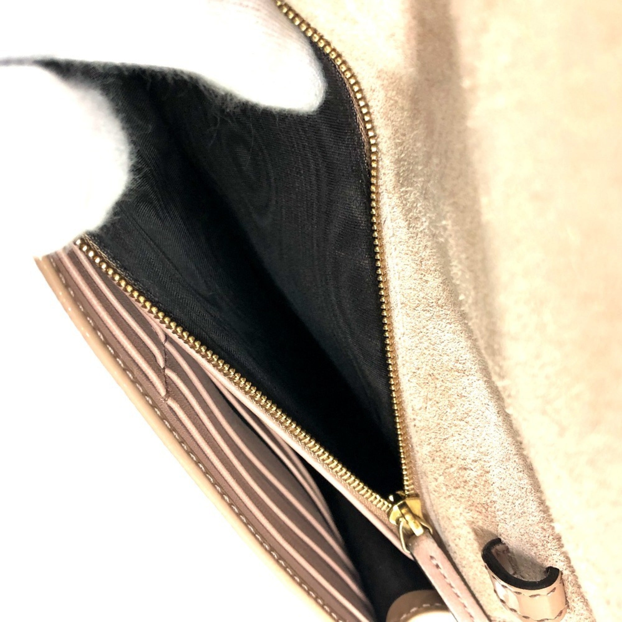 Gucci Beige Shoulder Bag (Pre-Owned)