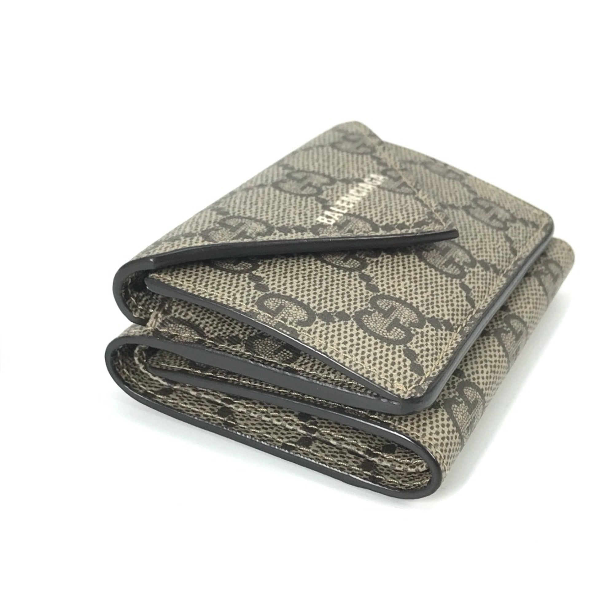 Gucci Beige Other Wallet (Tri-Fold) (Pre-Owned)