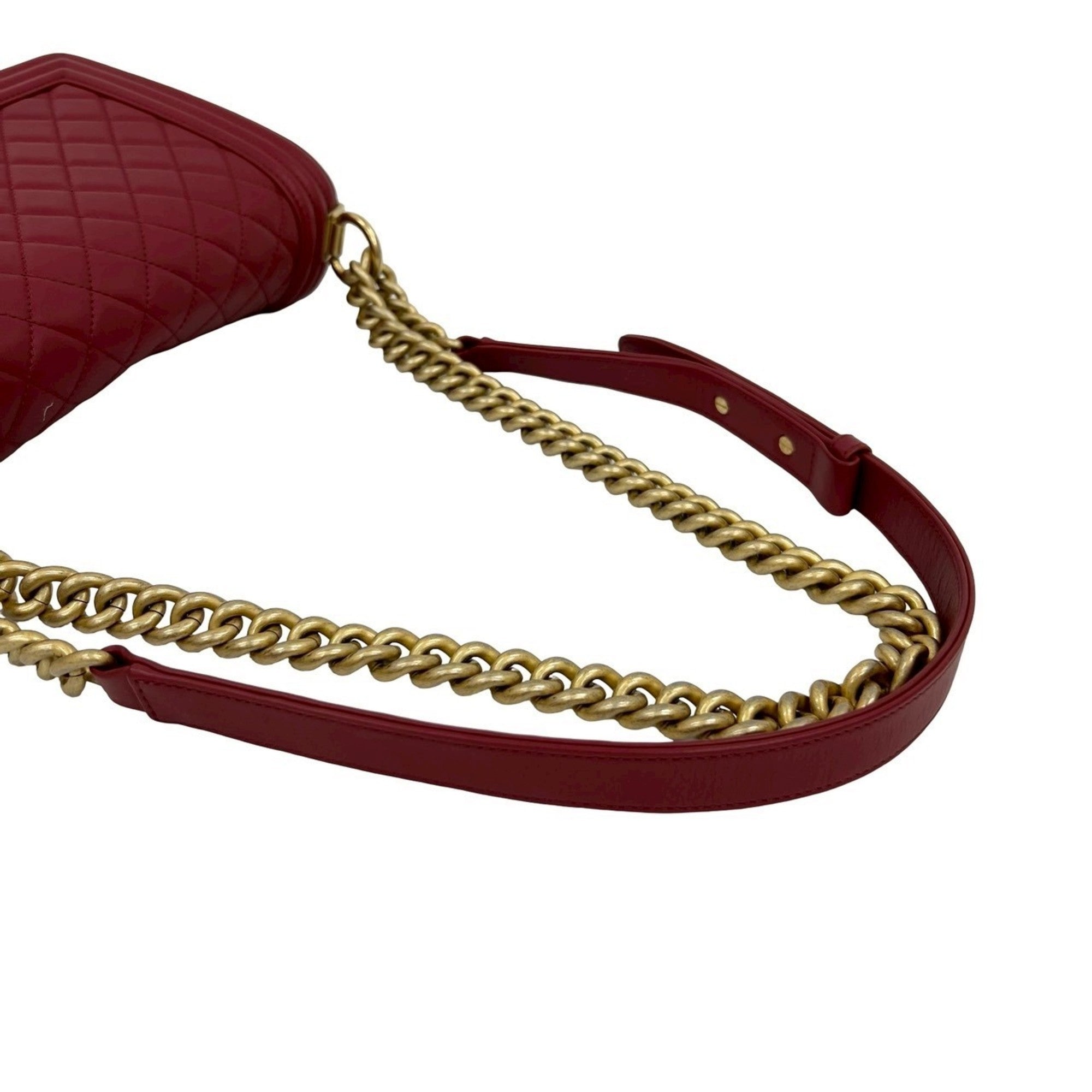 Chanel Red Color Leather Shoulder Bag (Pre-Owned)