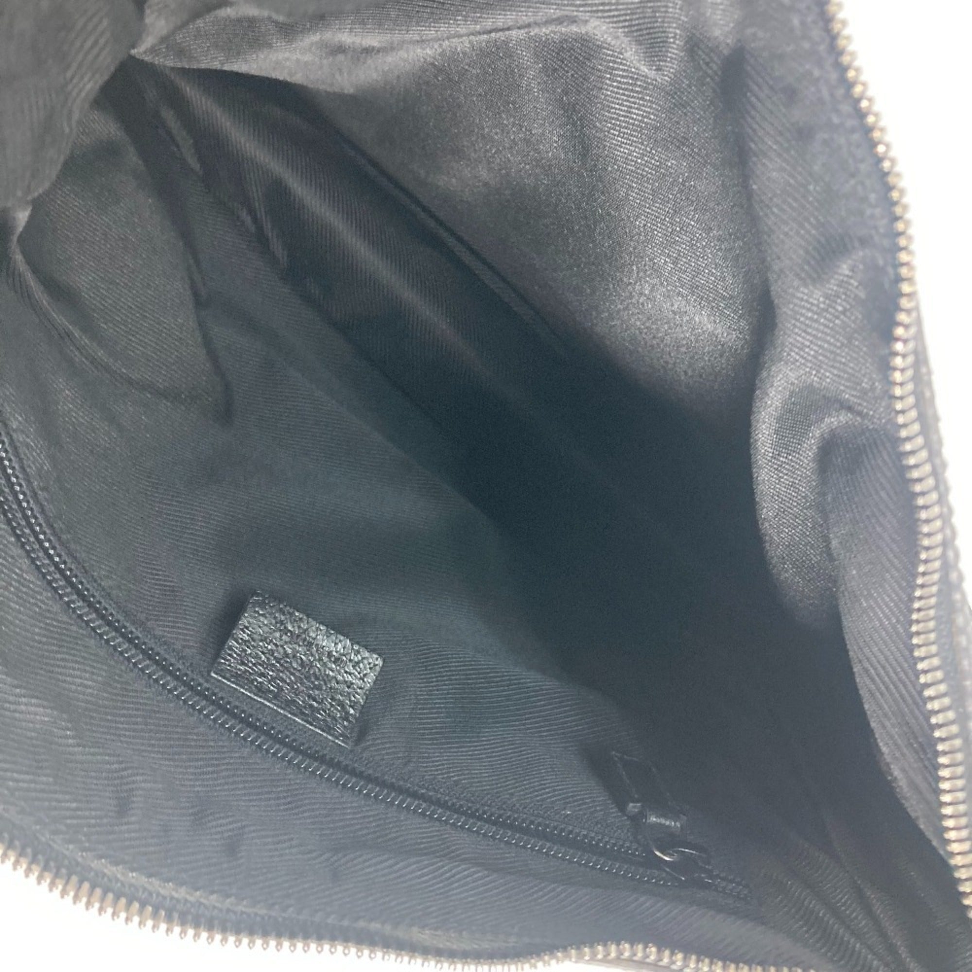 Gucci Black Gg Canvas Shoulder Bag (Pre-Owned)