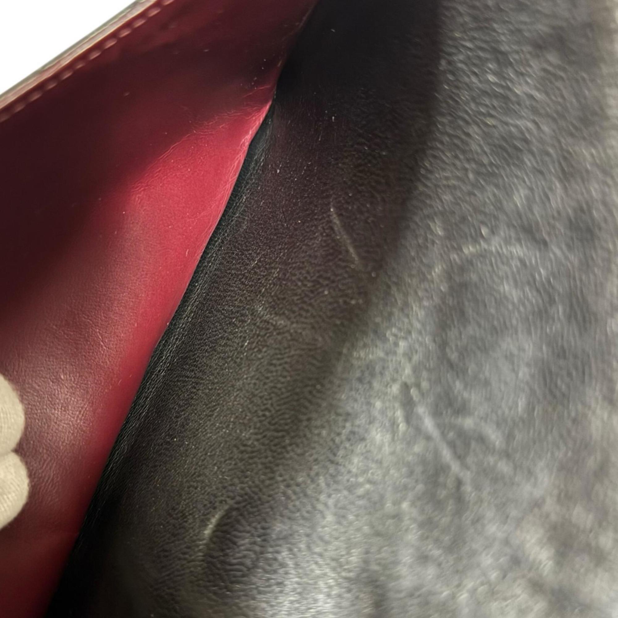 Chanel Black Leather Shoulder Bag (Pre-Owned)