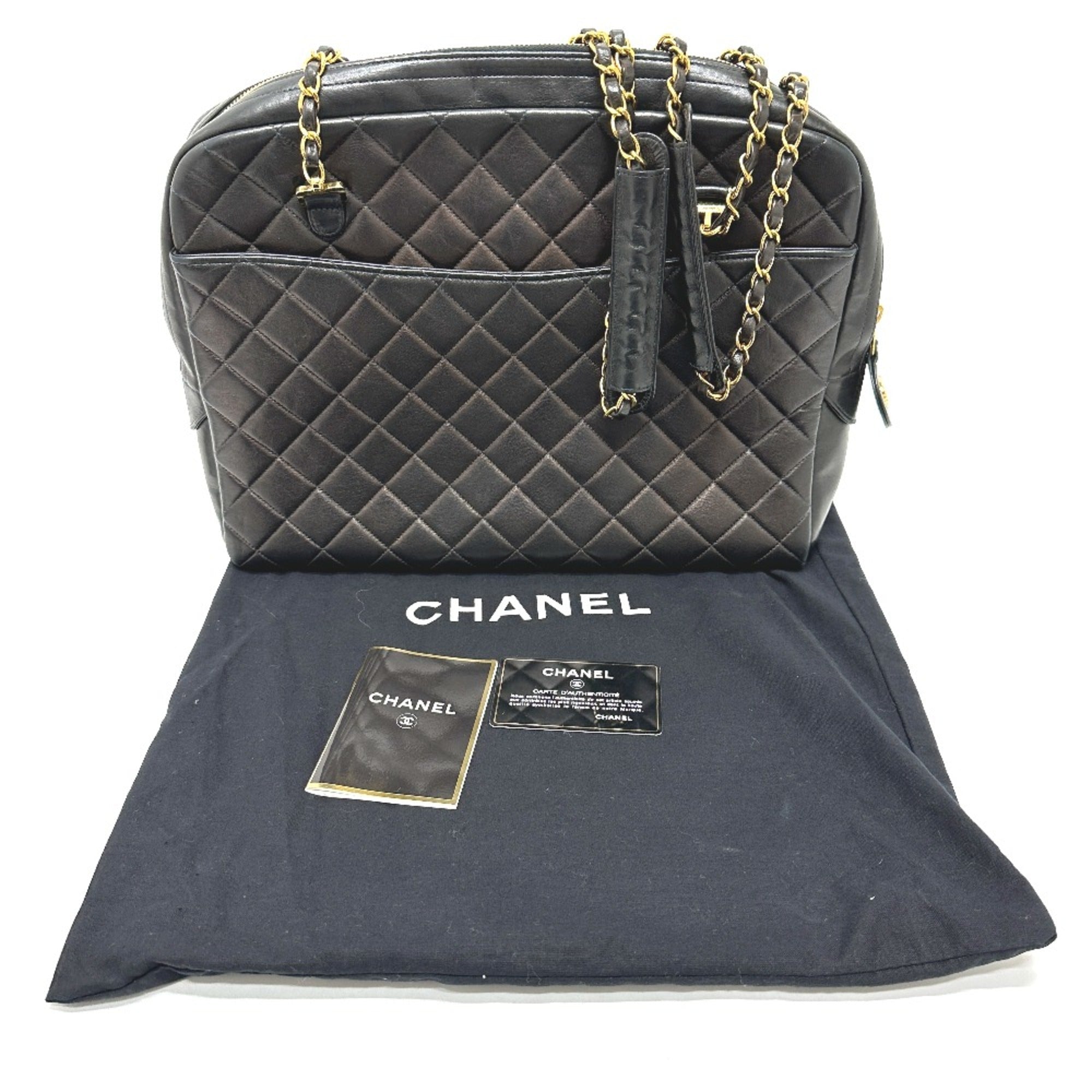 Chanel Black Leather Shoulder Bag (Pre-Owned)