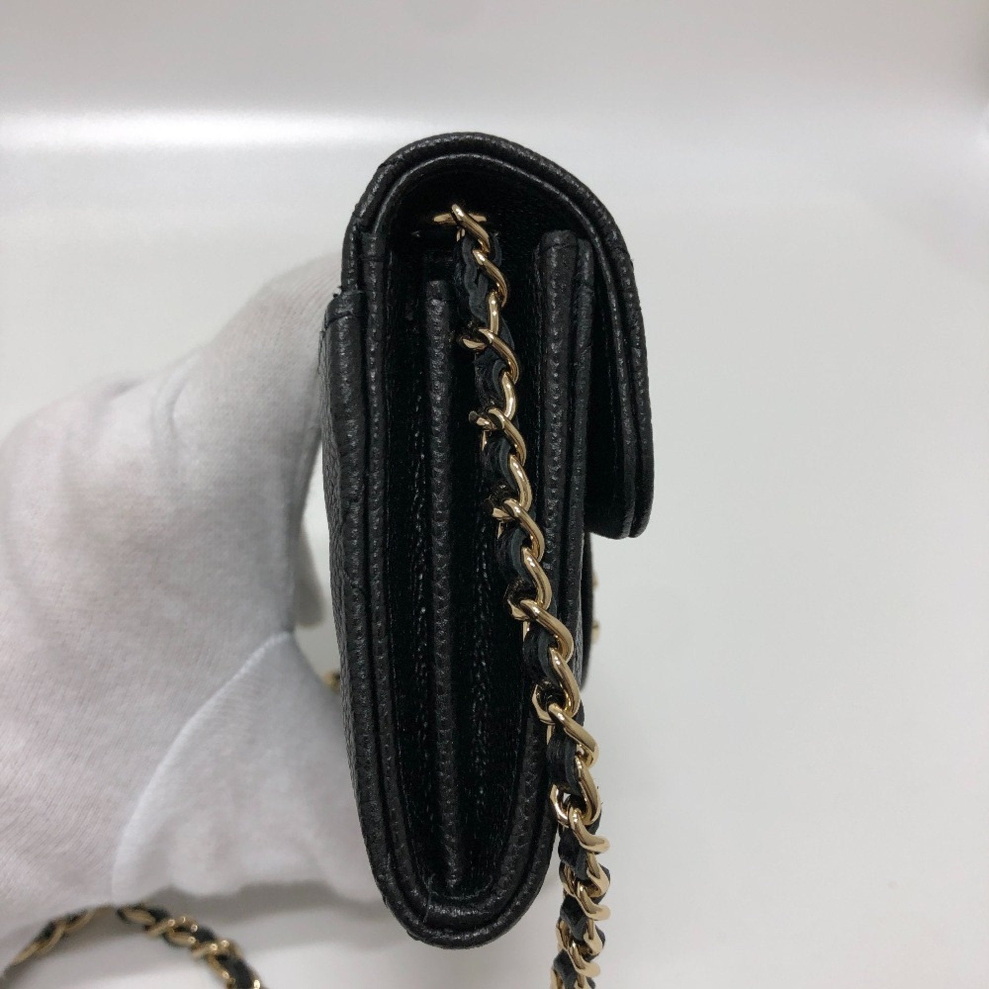 Chanel Matelasse Black Grained Calfskin Shoulder Bag (Pre-Owned)