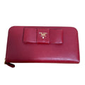 Prada Red Color Leather Long Wallet (Bi-Fold) (Pre-Owned)