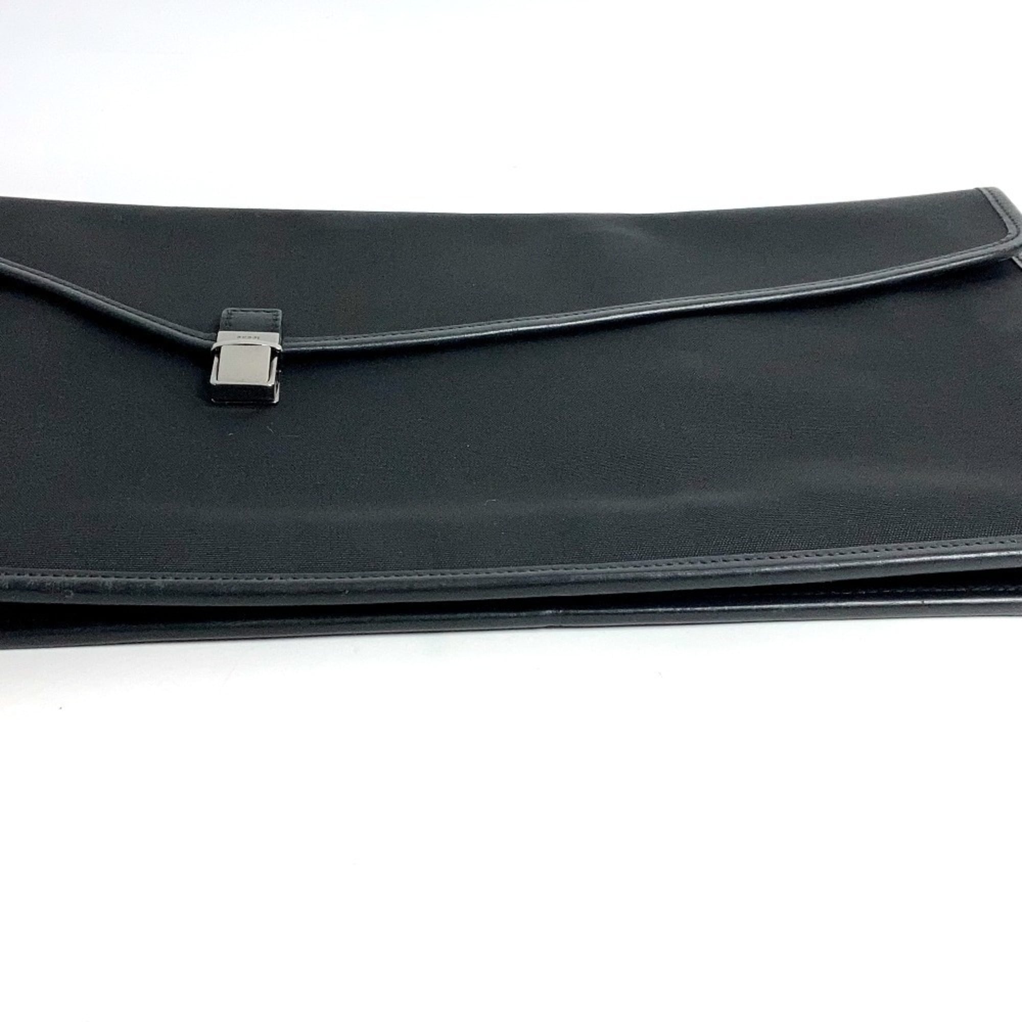 Gucci Black Nylon Clutch Bag Pouch (Pre-Owned)