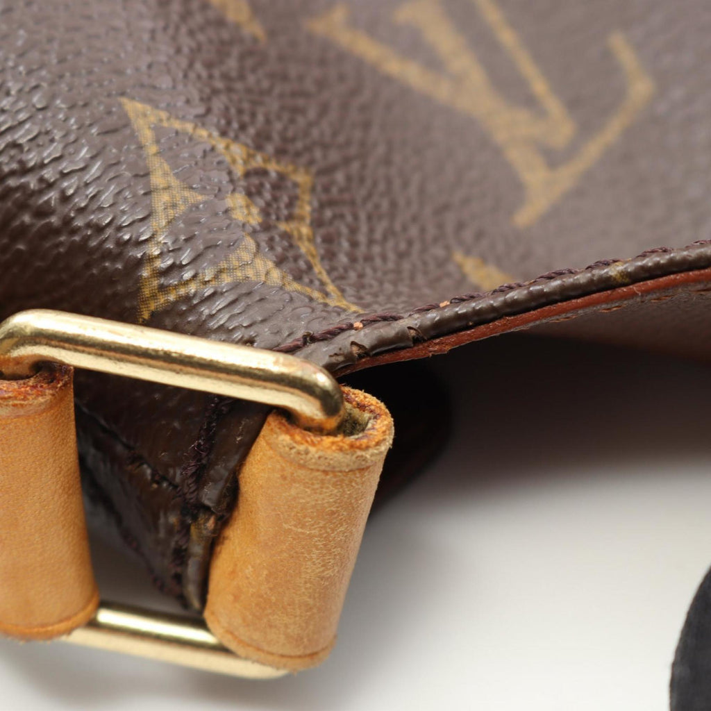 Louis Vuitton Brown Coated Canvas Shoulder Bag (Pre-Owned)