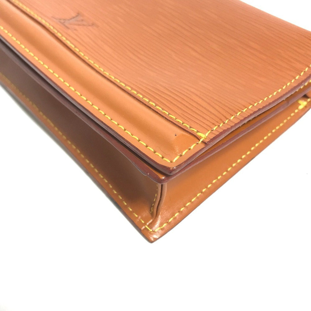 Louis Vuitton Brown Kenyan Brown Epi Leather Pouch (Pre-Owned)