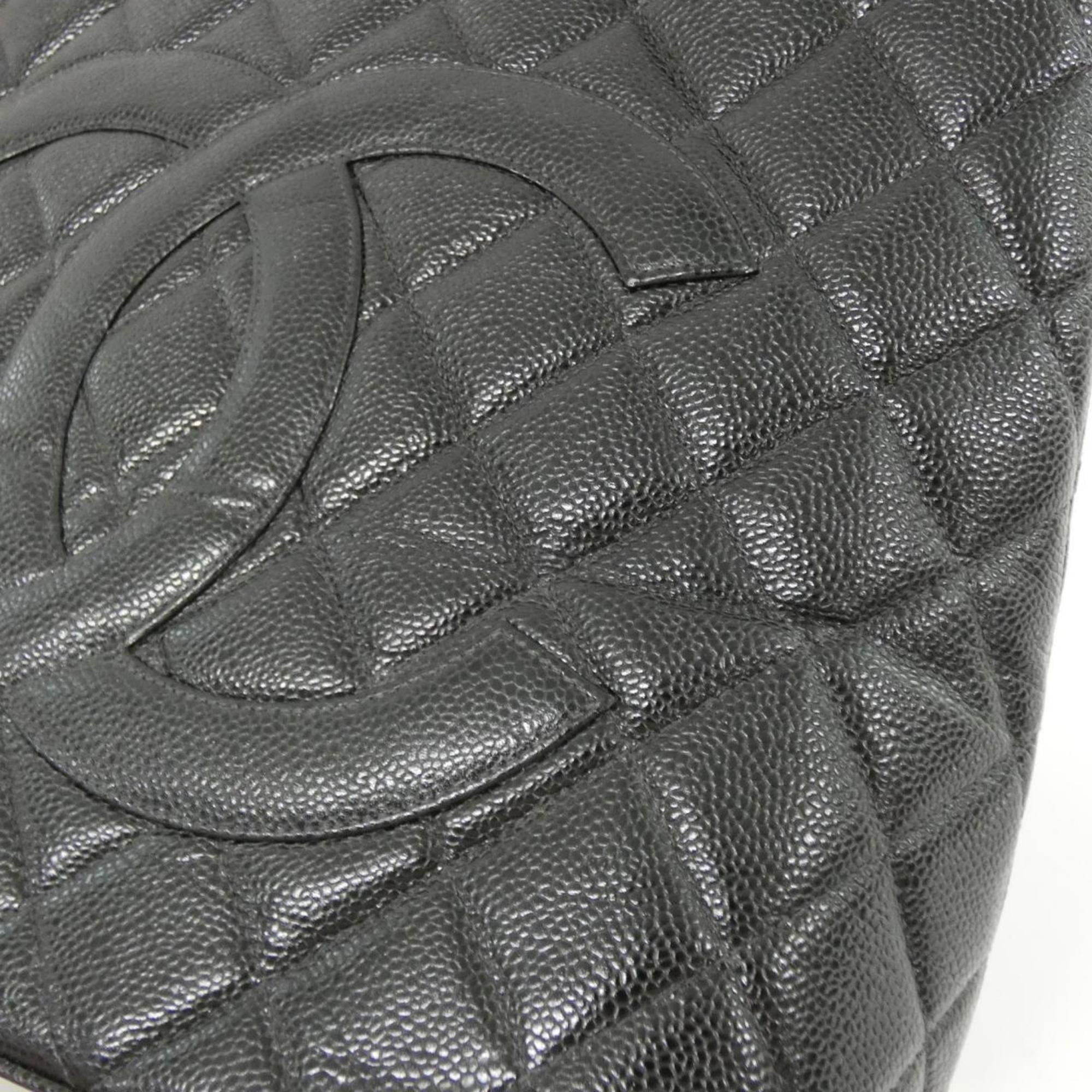 Chanel Black Grained Calfskin Handbag (Pre-Owned)