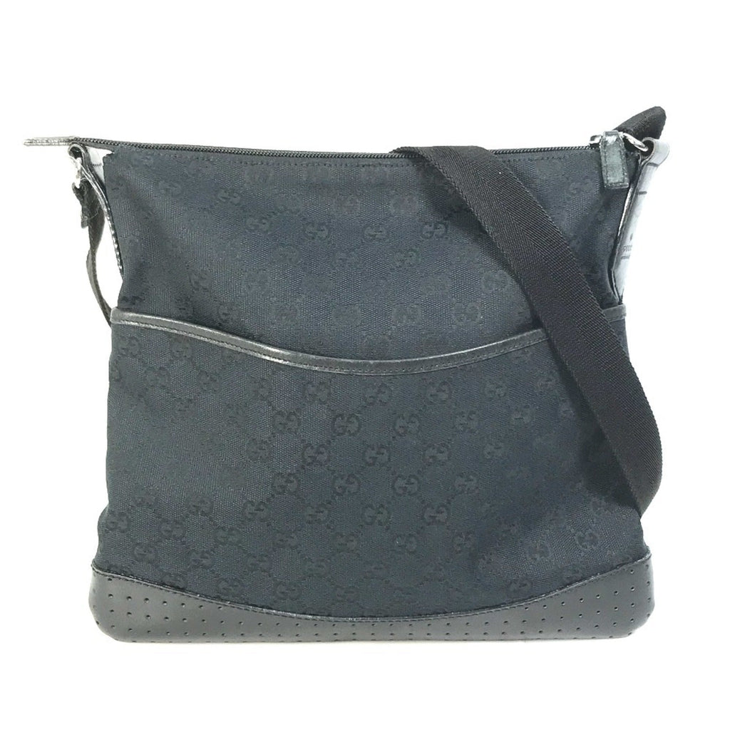 Gucci Black Gg Canvas Shoulder Bag (Pre-Owned)