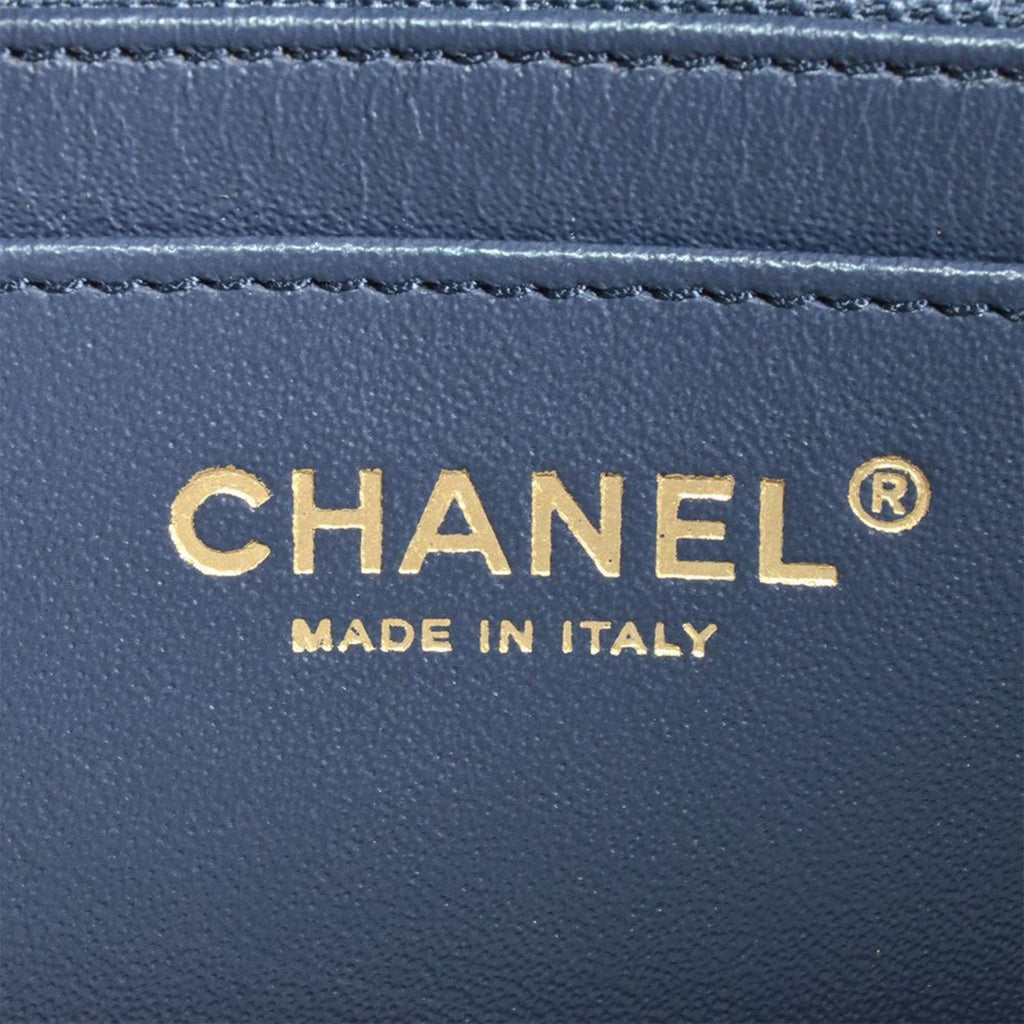 Chanel Blue Grained Calfskin Shoulder Bag (Pre-Owned)