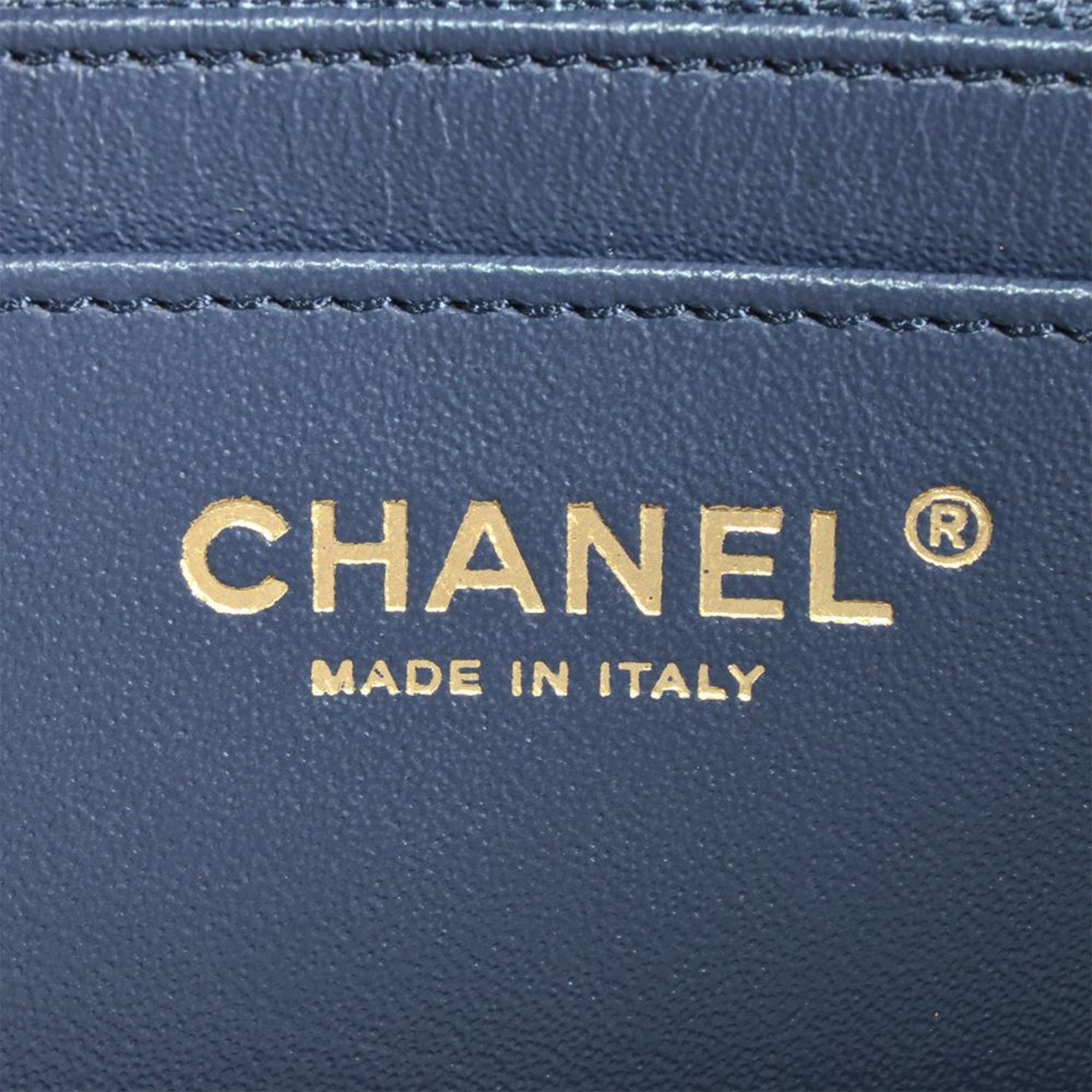 Chanel Blue Grained Calfskin Shoulder Bag (Pre-Owned)