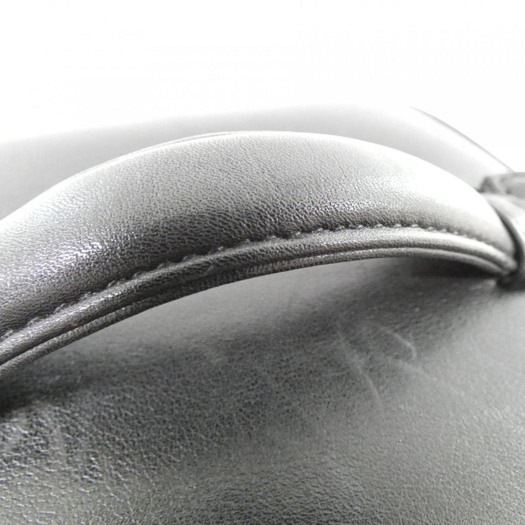 Chanel Black Leather Handbag (Pre-Owned)