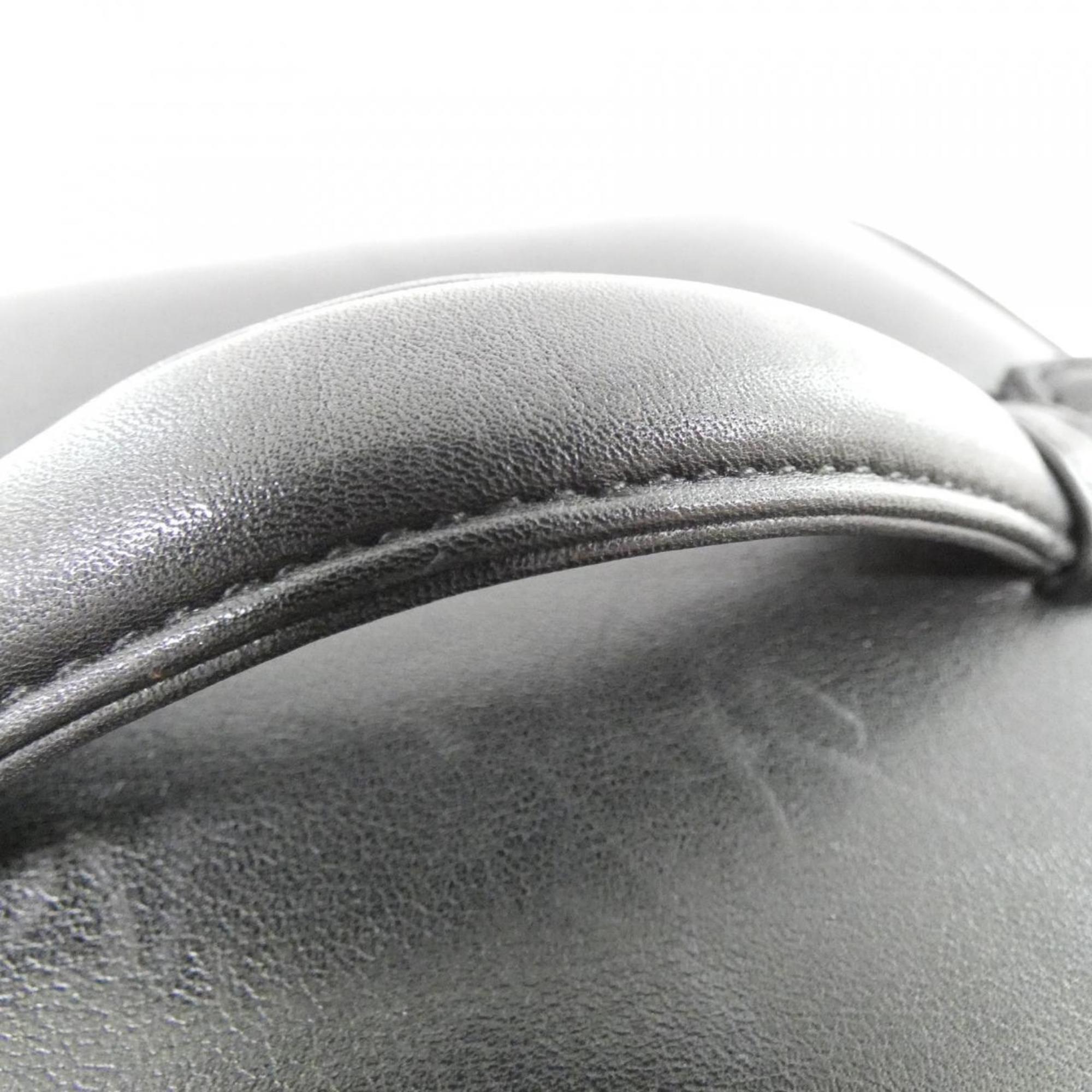 Chanel Black Leather Handbag (Pre-Owned)