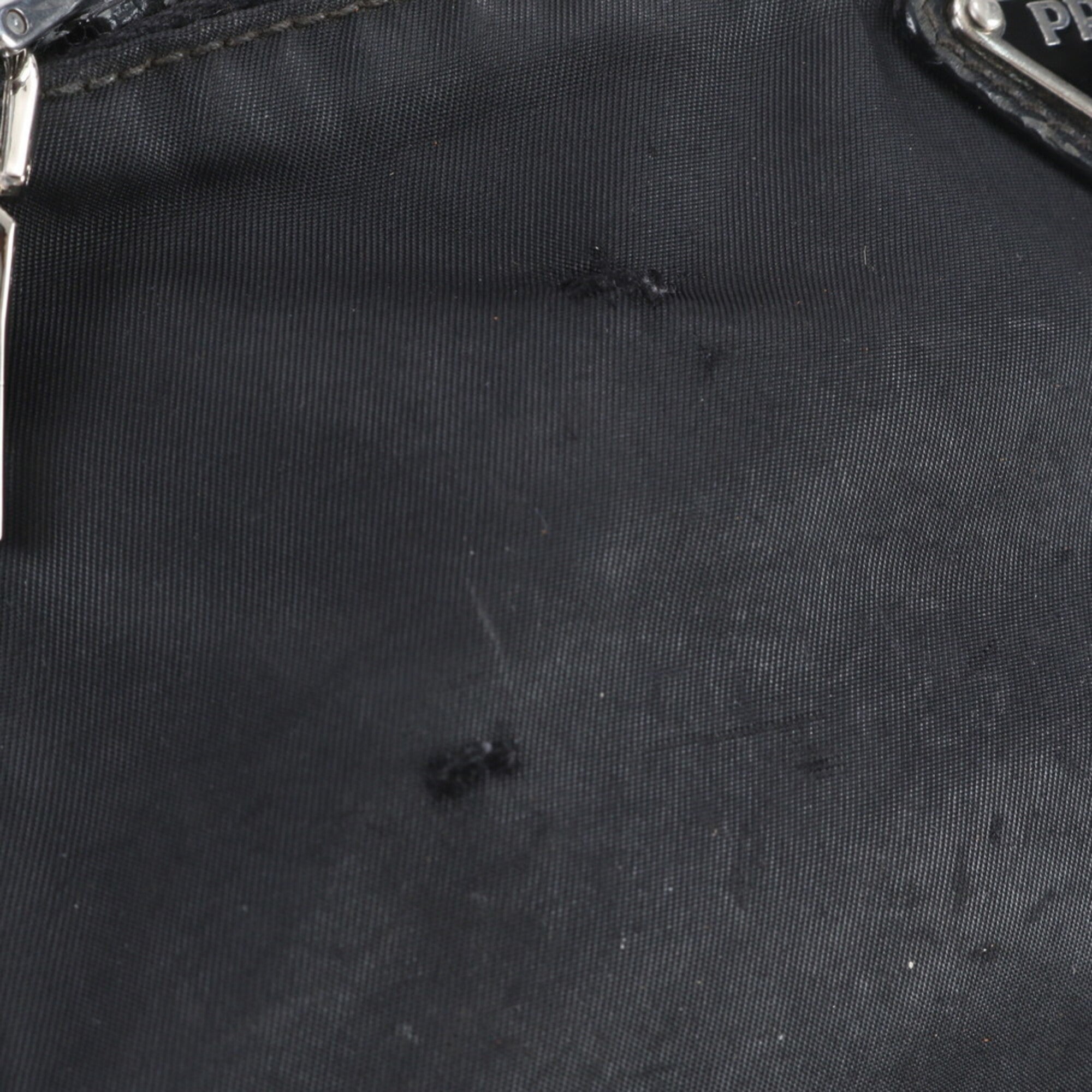 Prada Black Nylon Leather Shoulder Bag (Pre-Owned)