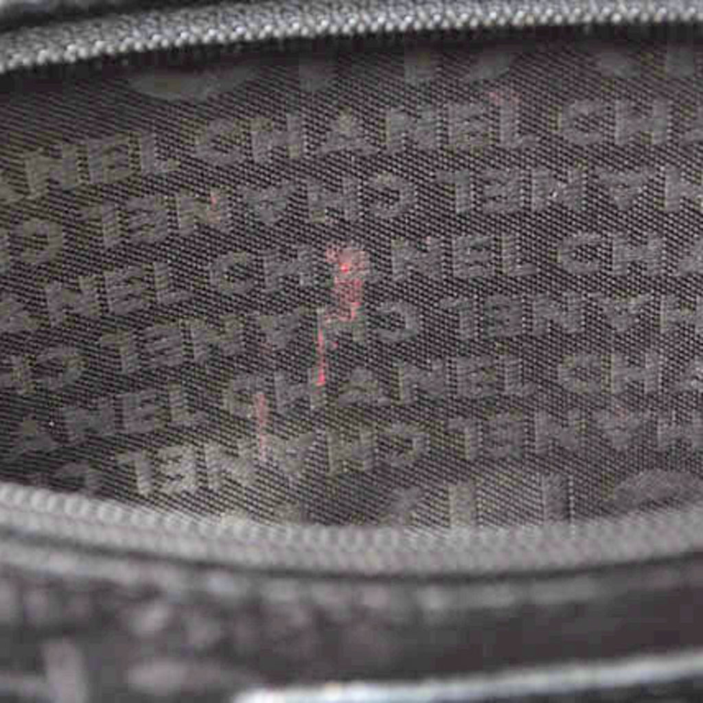 Chanel Black Patent Leather Tote Bag (Pre-Owned)