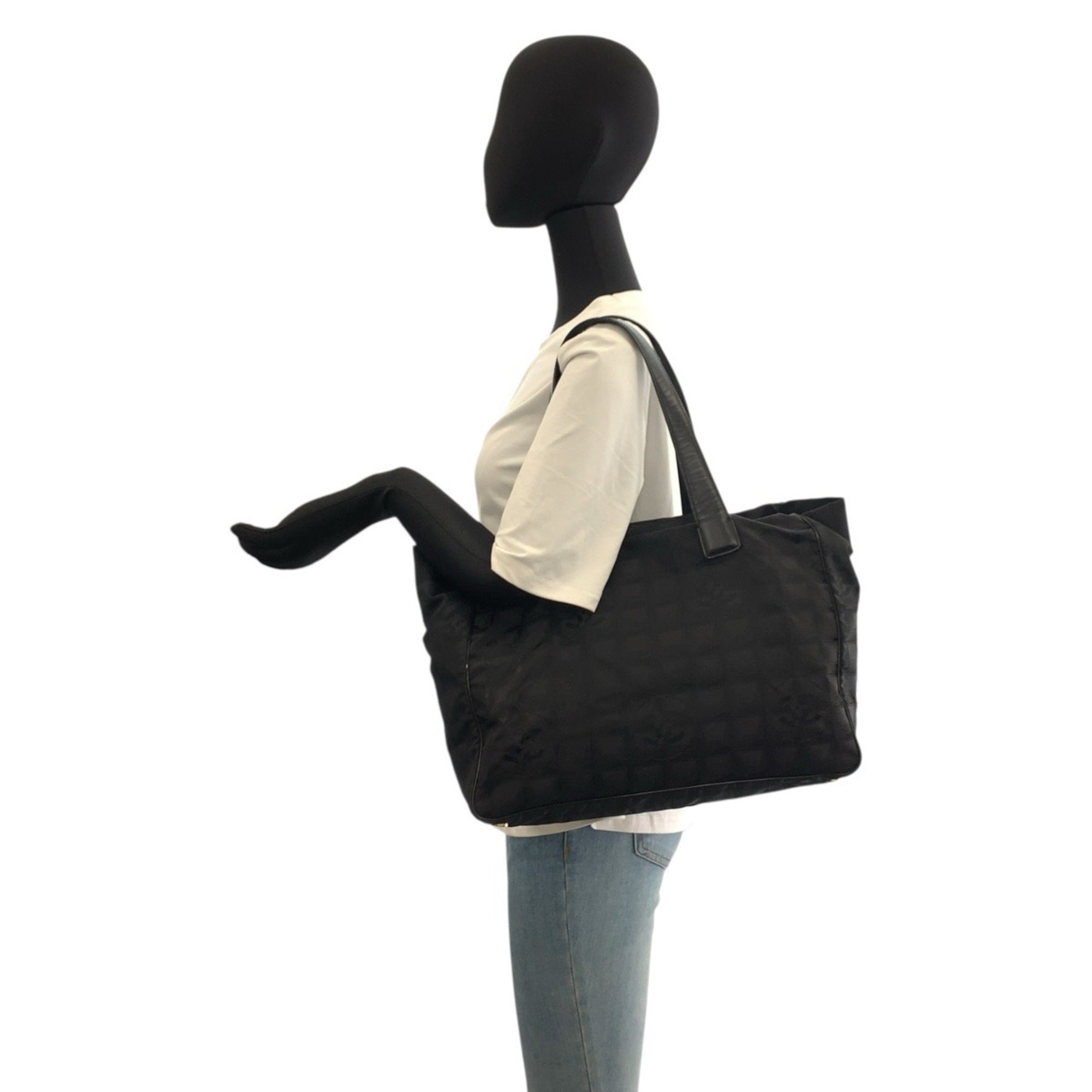 Chanel Black Nylon Leather Shoulder Bag Tote Bag (Pre-Owned)