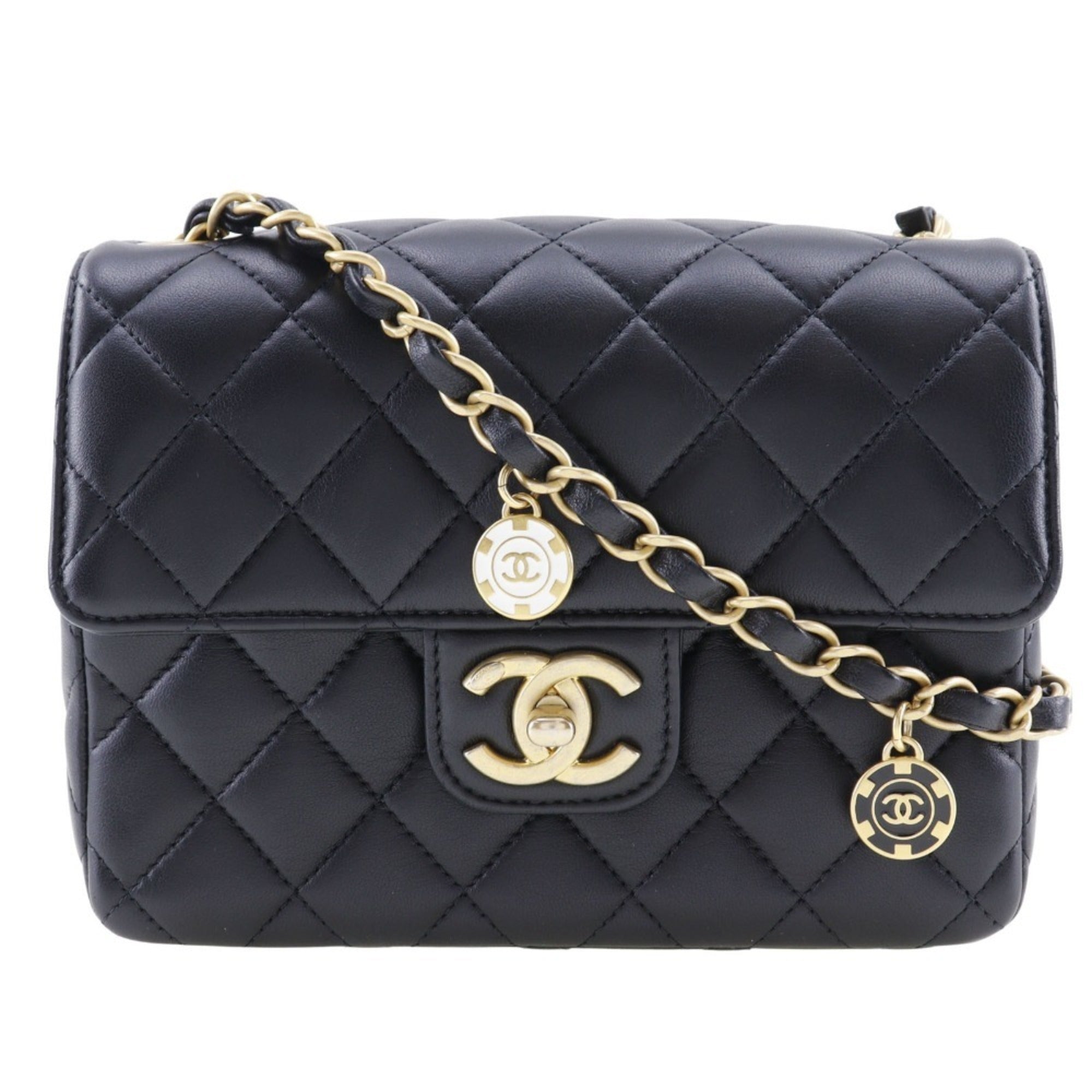 Chanel Black Leather Shoulder Bag (Pre-Owned)