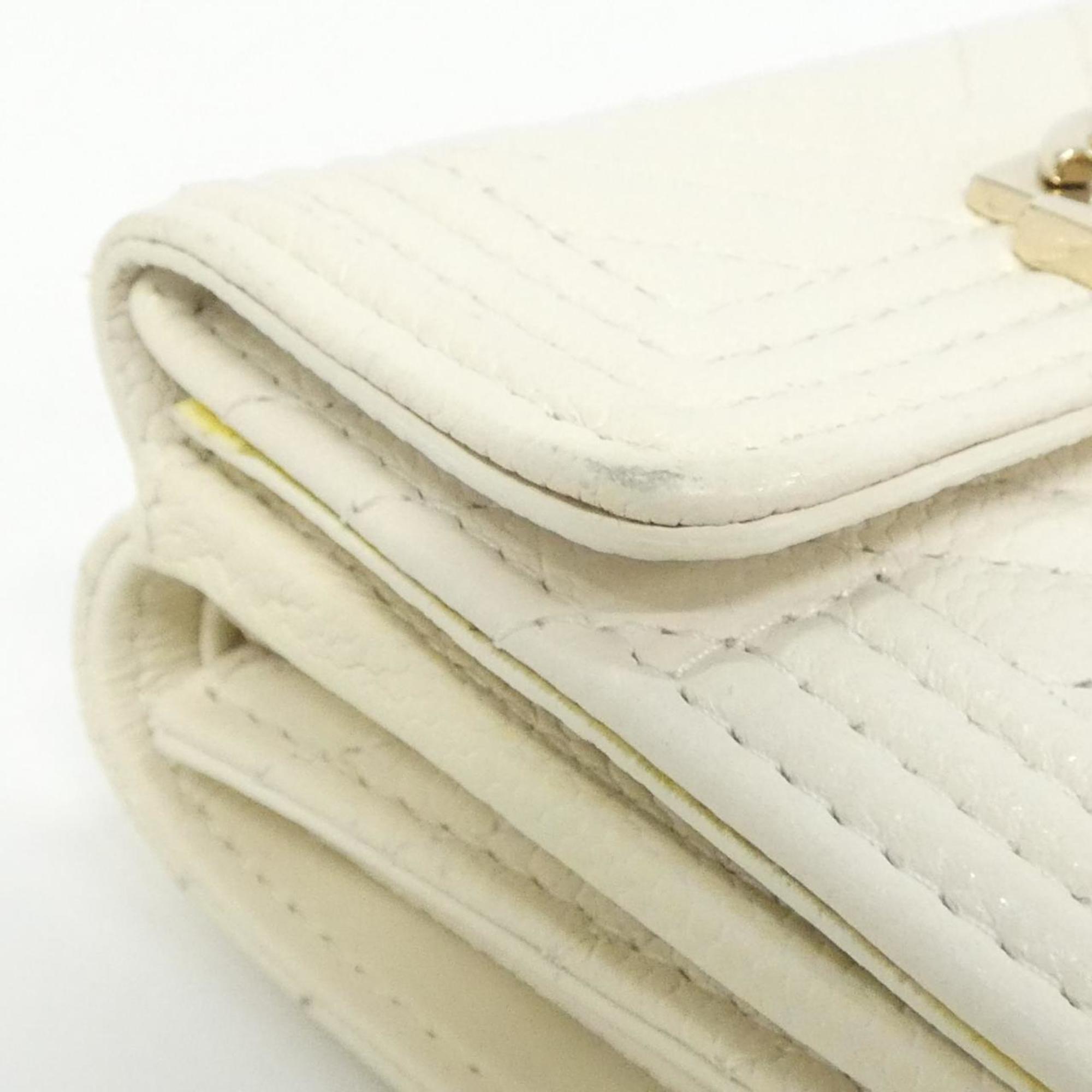 Chanel White Grained Calfskin Wallet (Bi-Fold) (Pre-Owned)