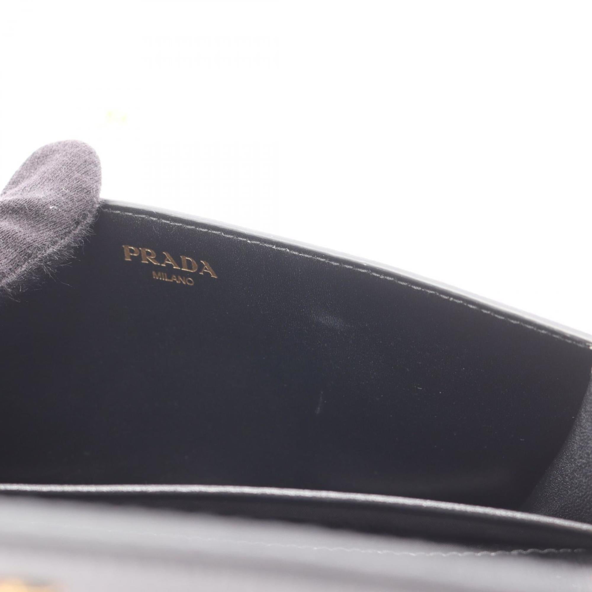 Prada Black Leather Shoulder Bag (Pre-Owned)