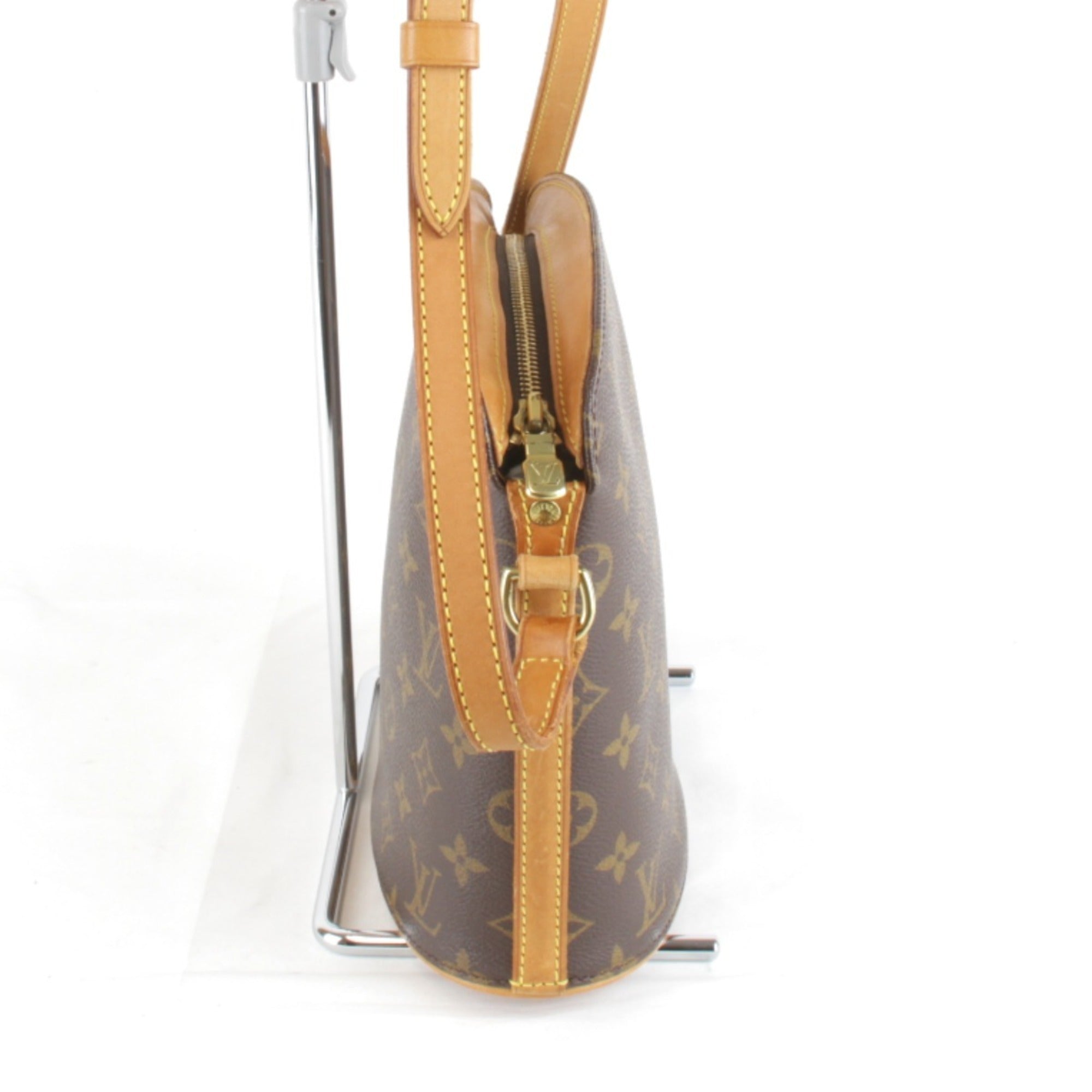 Louis Vuitton Brown Monogram Shoulder Bag (Pre-Owned)