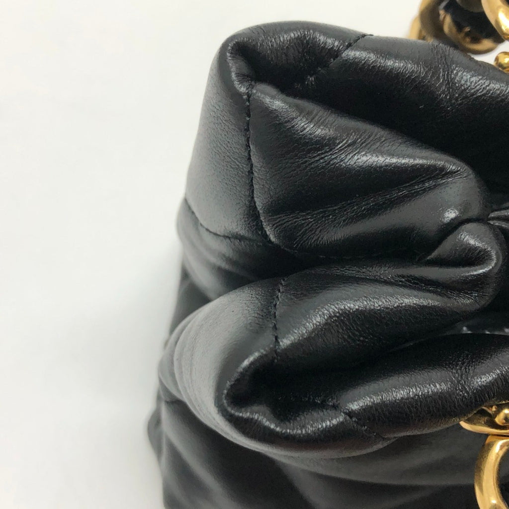 Chanel Black Leather Shoulder Bag (Pre-Owned)