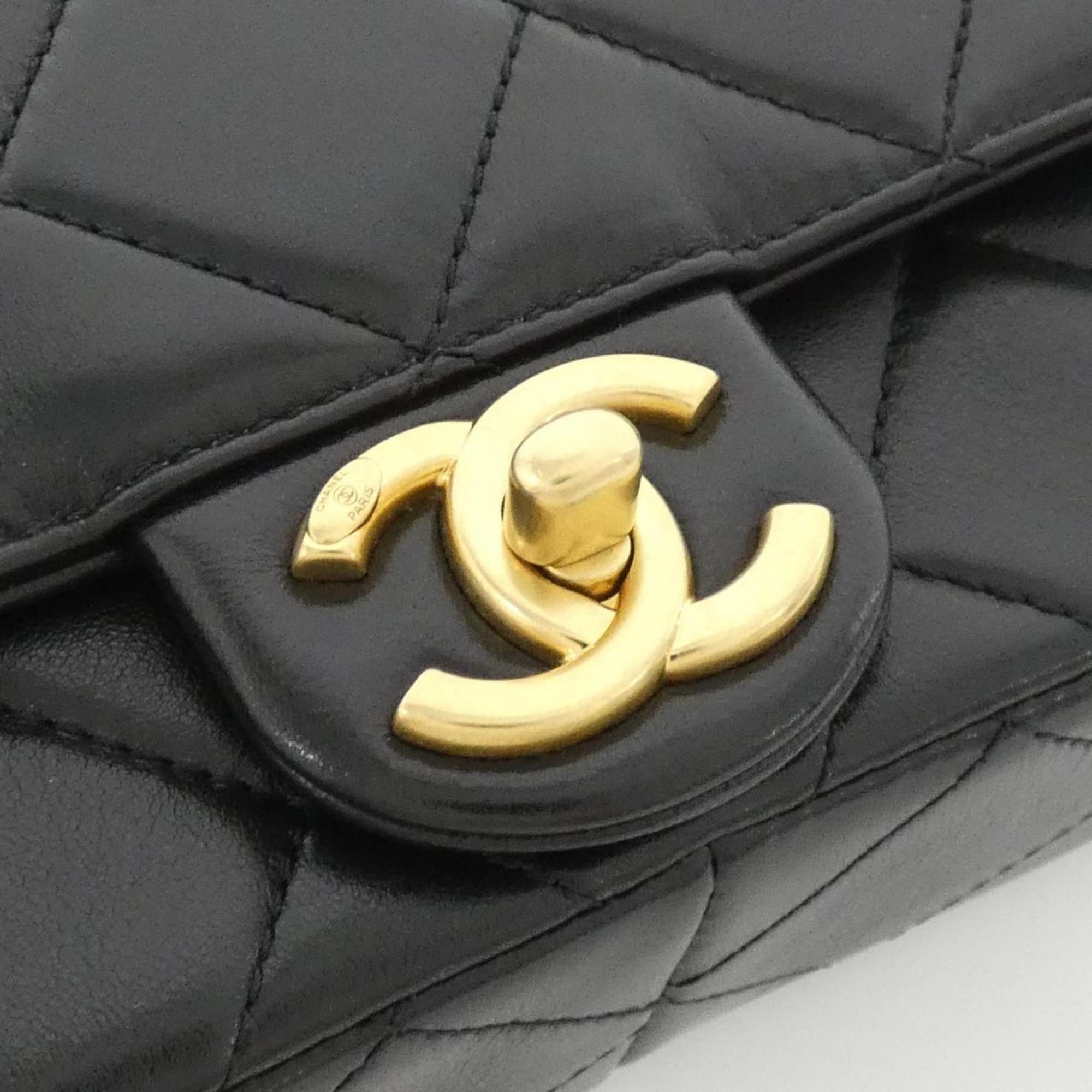 Chanel Black Leather Handbag (Pre-Owned)
