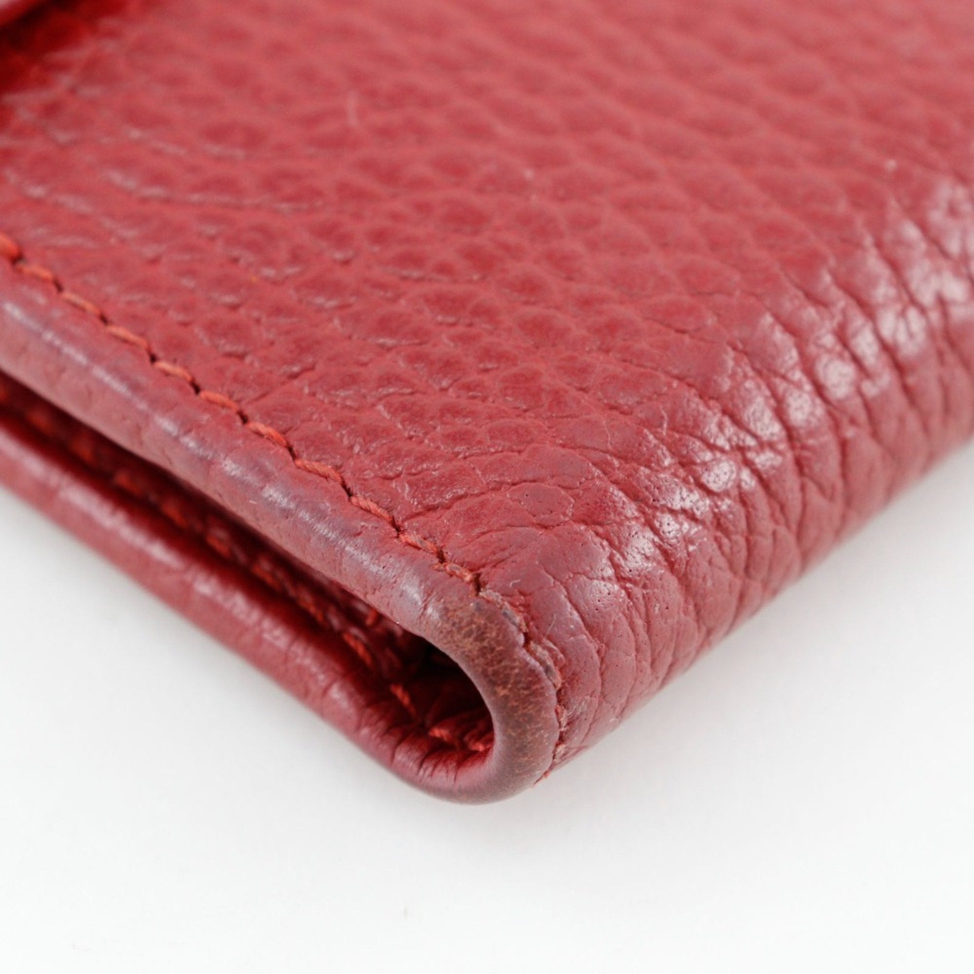 Gucci Red Color Leather Wallet (Bi-Fold) (Pre-Owned)