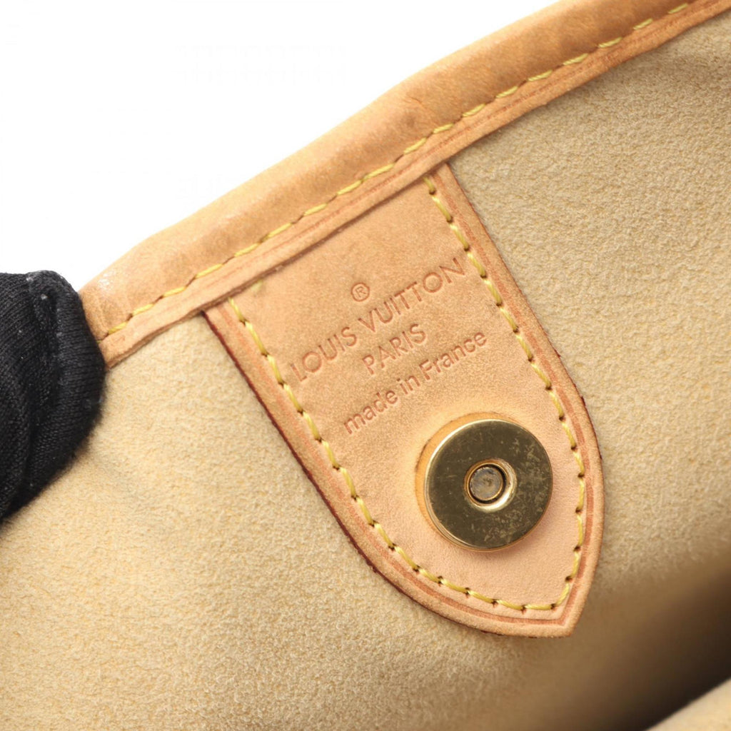 Louis Vuitton Brown Monogram Monogram Shoulder Bag (Pre-Owned)