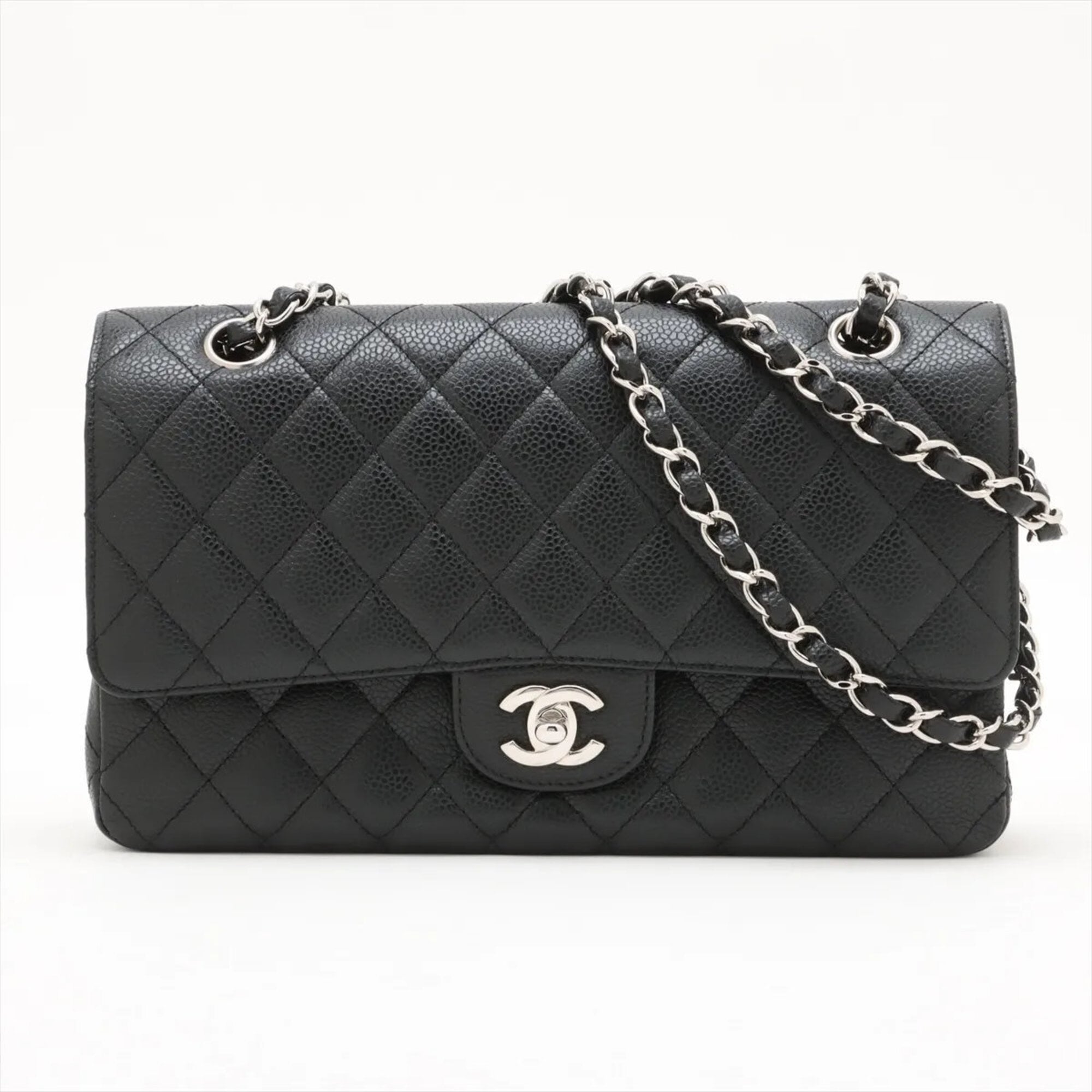 Chanel Matelasse Black Leather Shoulder Bag (Pre-Owned)