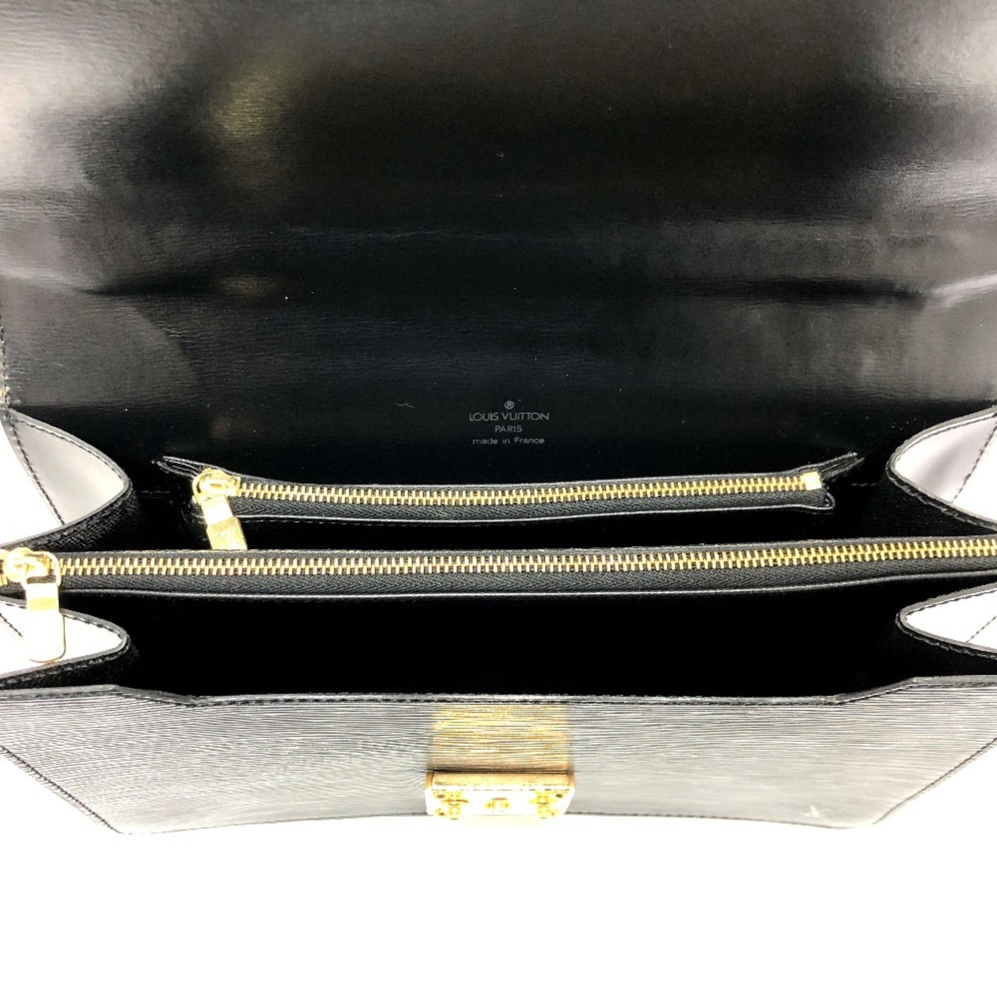 Louis Vuitton Black Epi Leather Handbag (Pre-Owned)