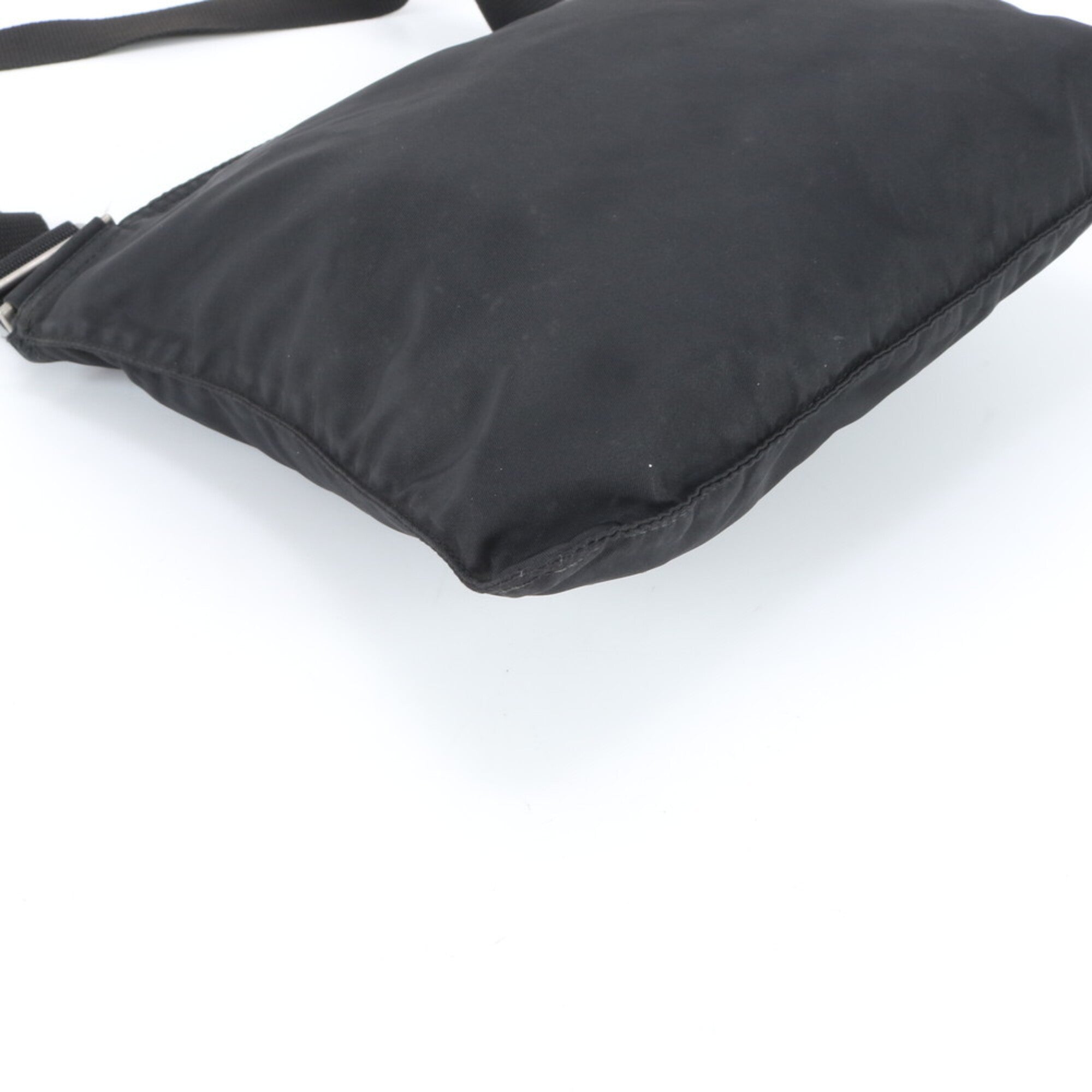 Prada Black Nylon Leather Shoulder Bag (Pre-Owned)