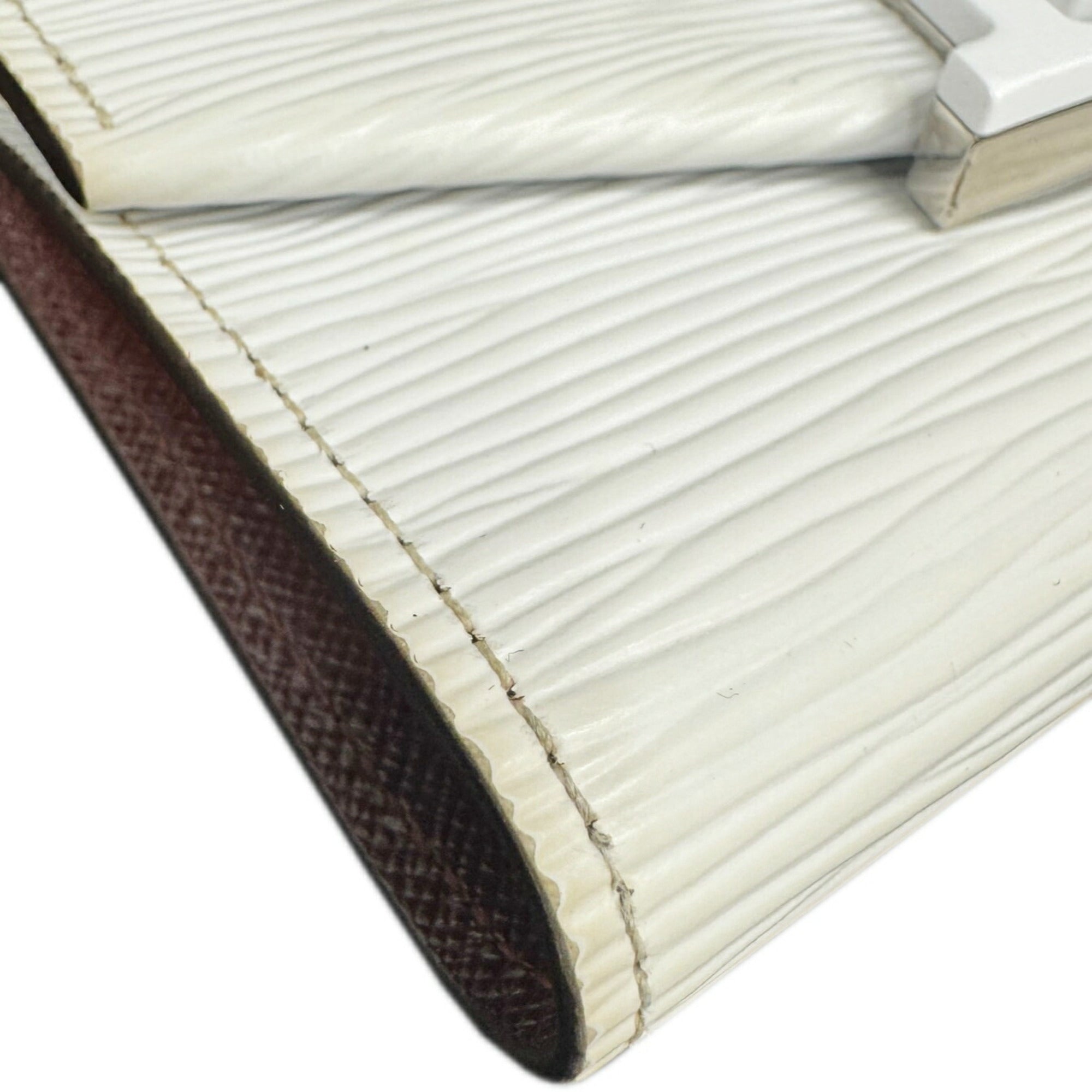 Louis Vuitton White Epi Leather Coin Purse/Coin Case (Pre-Owned)